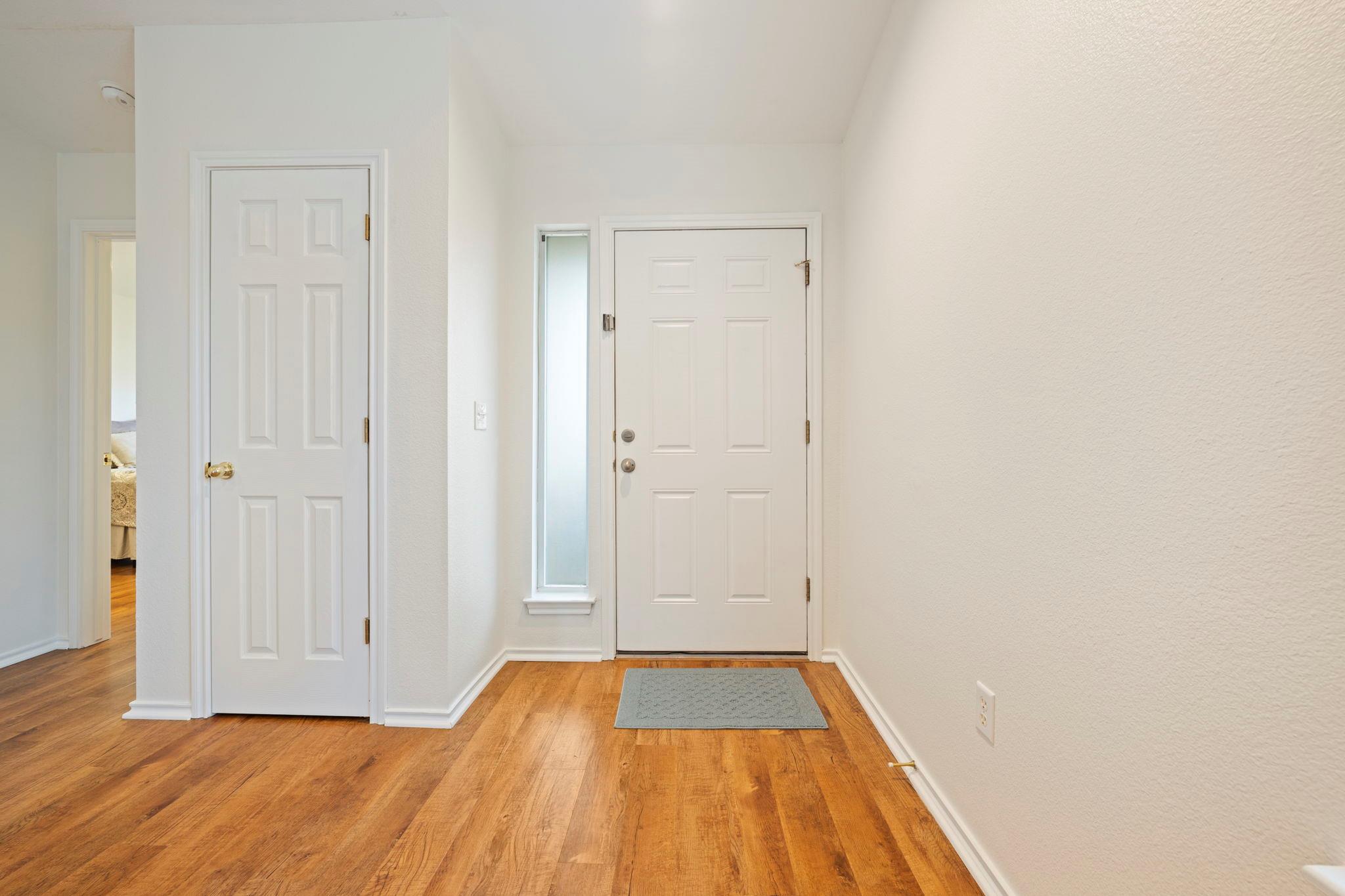 1011  Janae Ct, photo 9