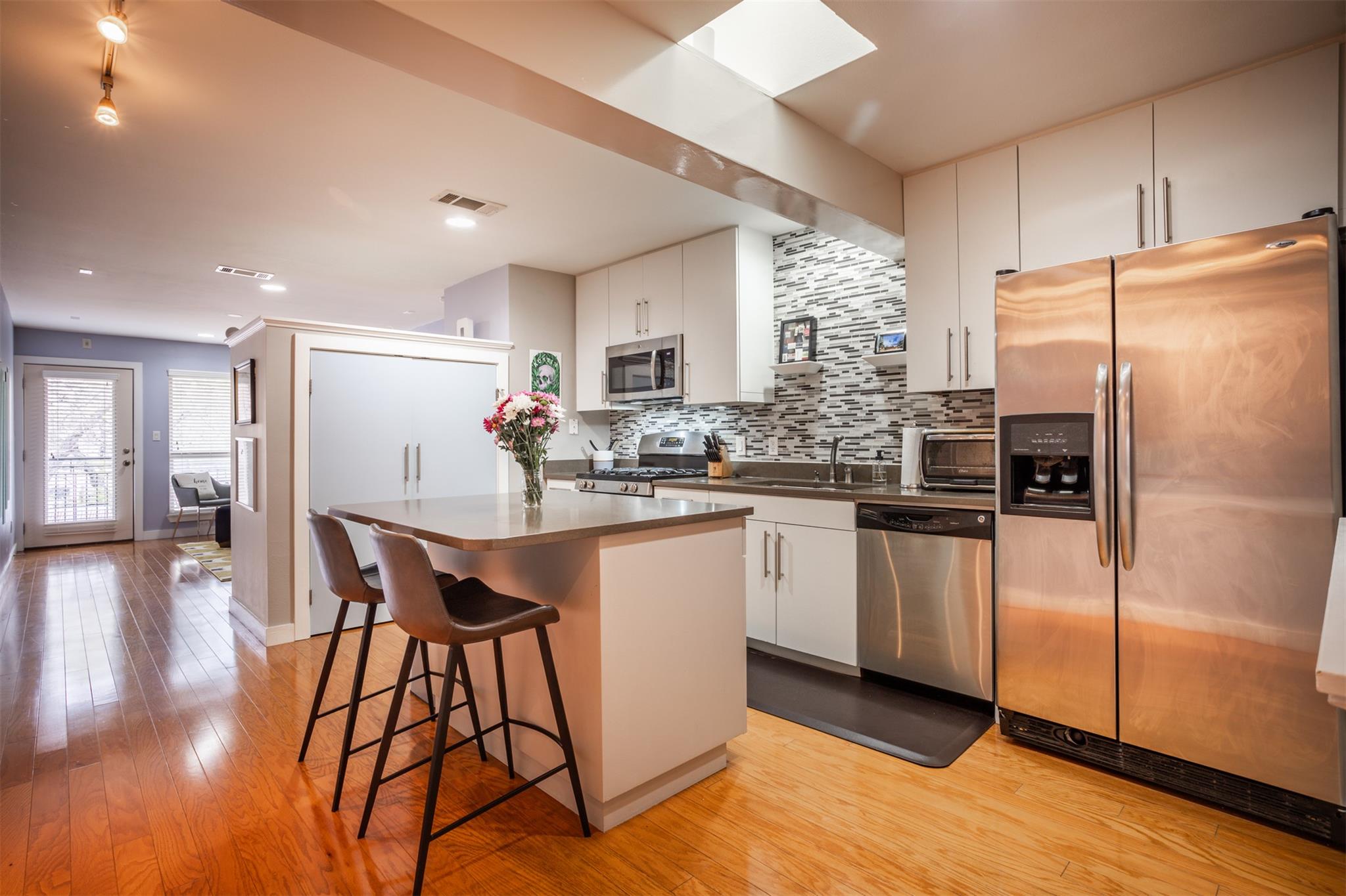 1115 W 10th St  #205, photo 3