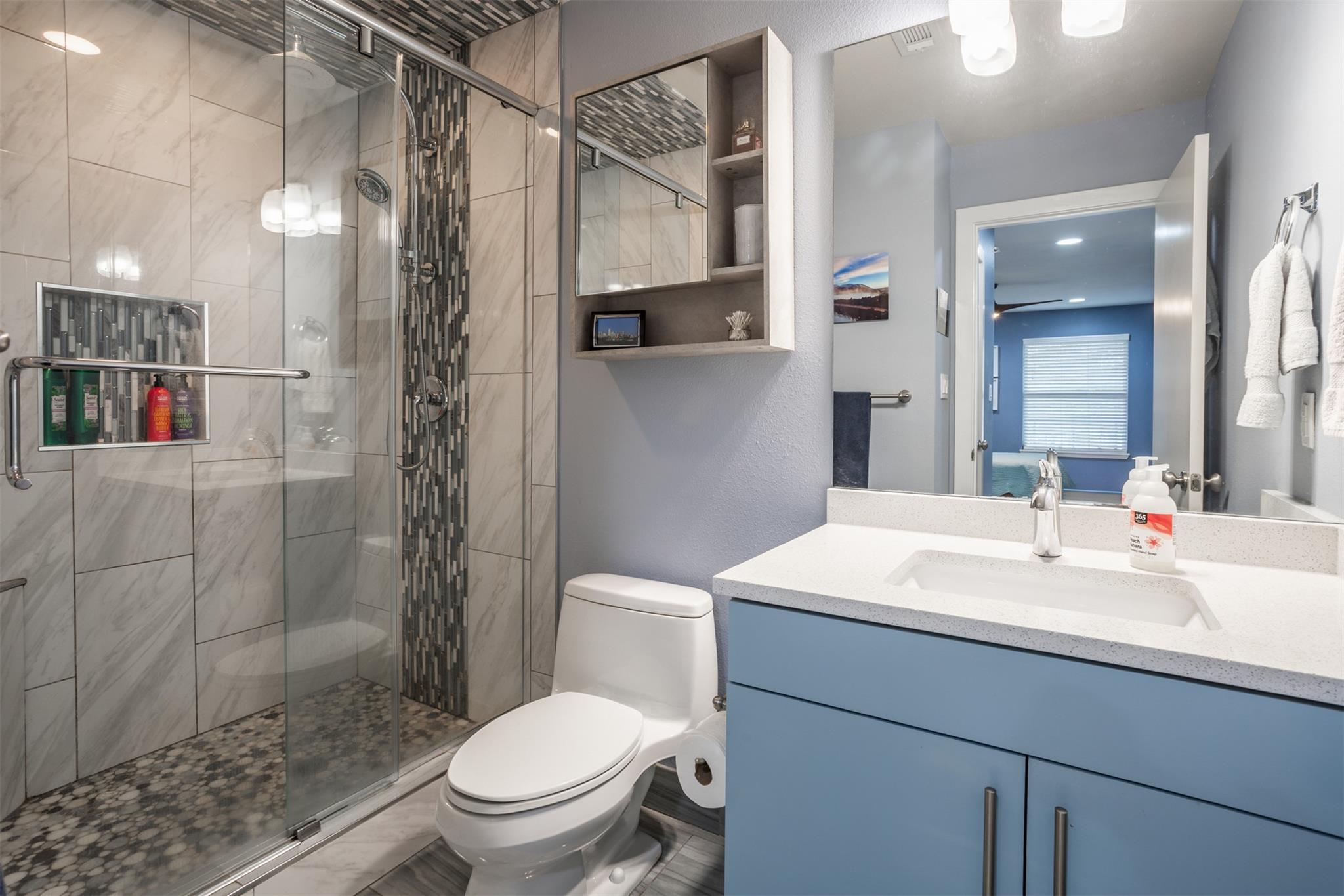 1115 W 10th St  #205, photo 9