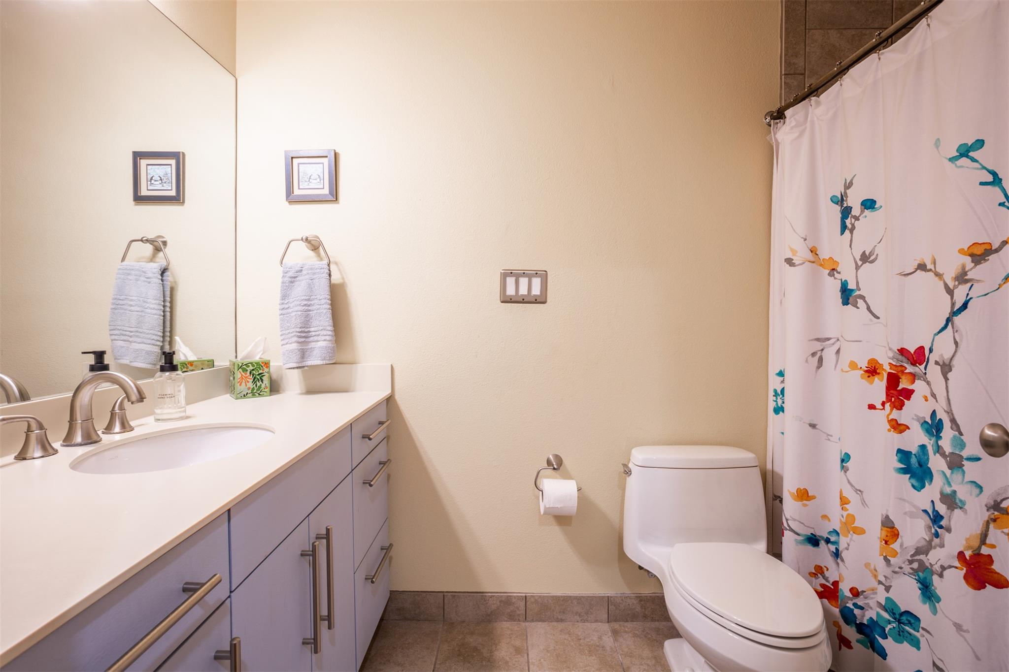 1115 W 10th St  #205, photo 10
