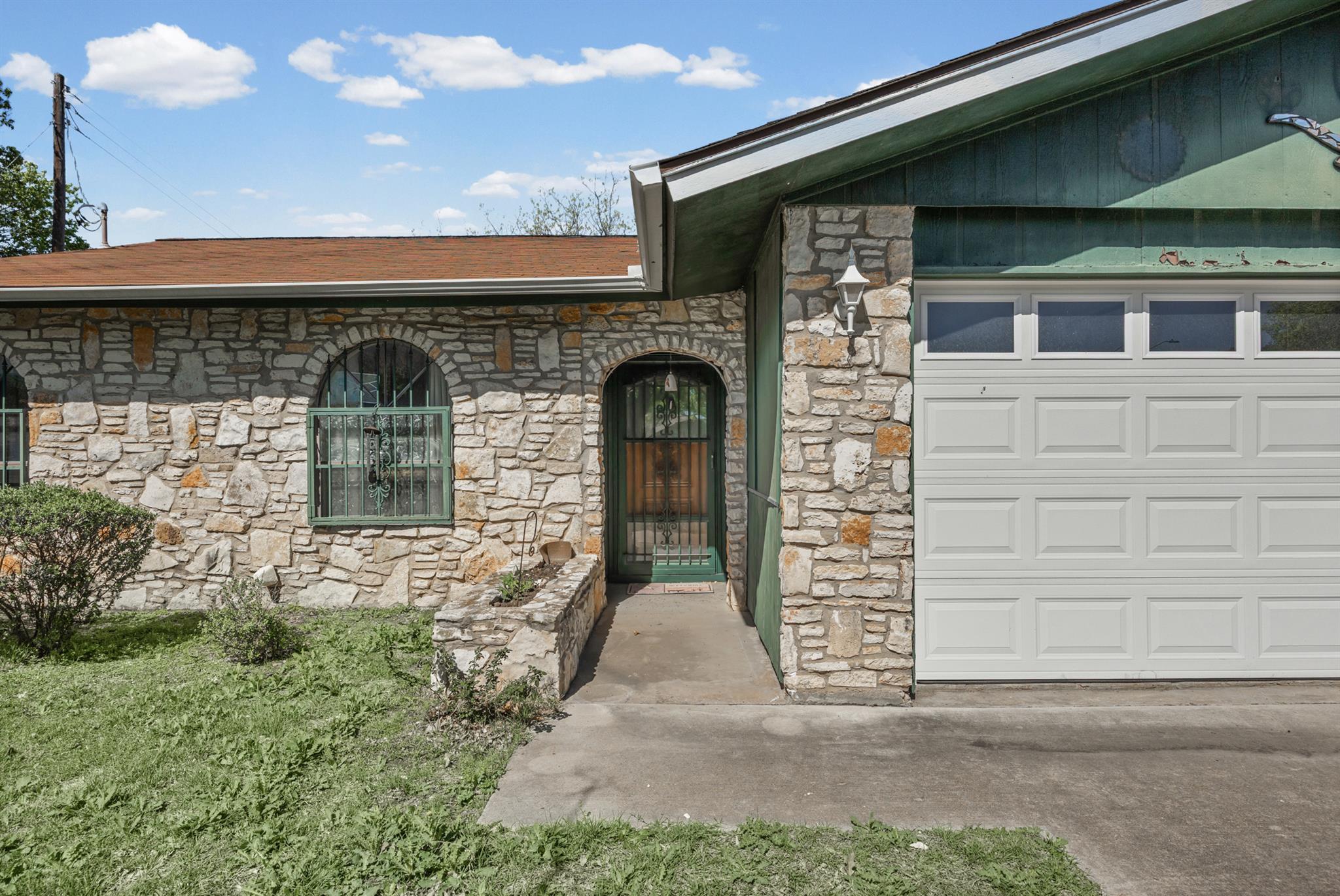 1204  Vapor Dr, photo 3