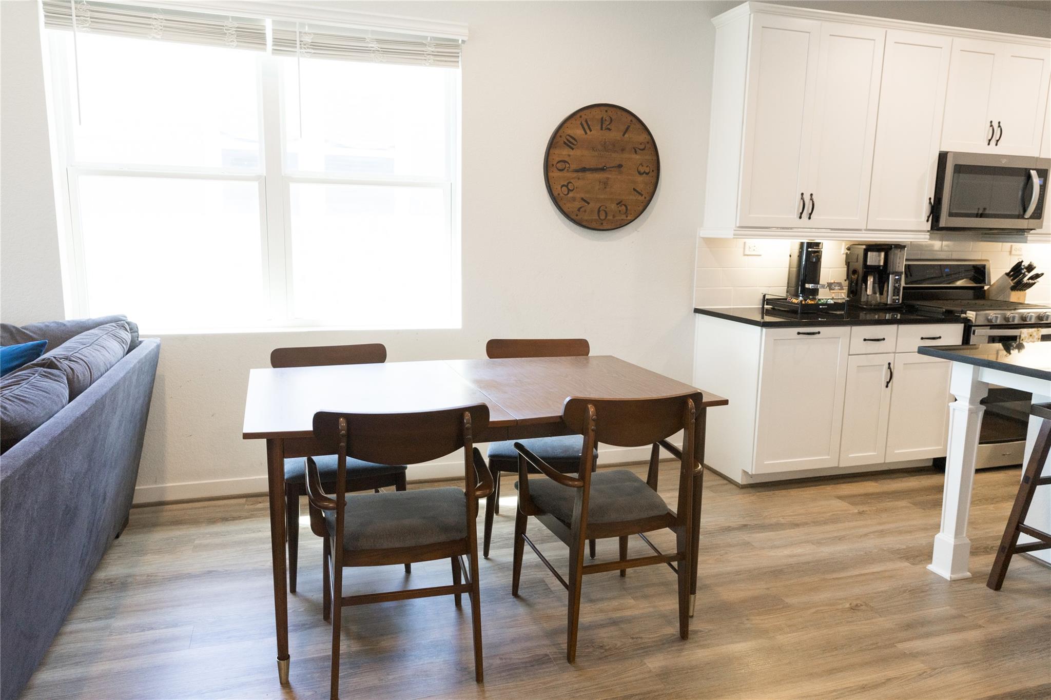 304  Winding Hollow Ln, photo 8