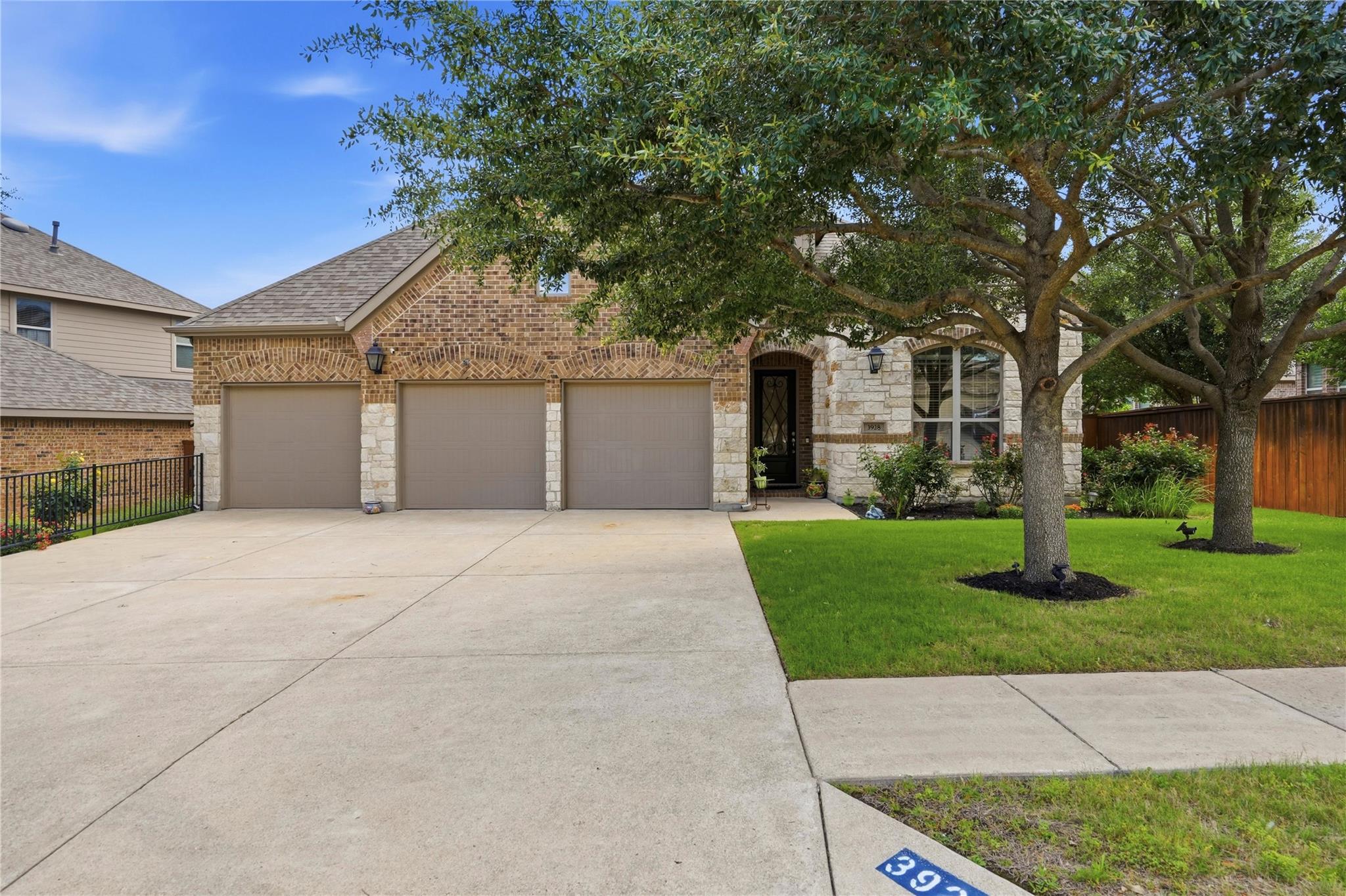 3928  Cole Valley Ln, photo 2