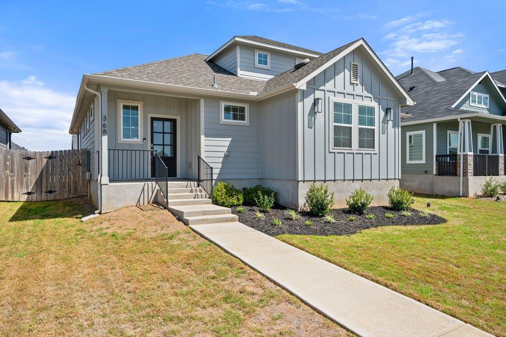 368  Banff Dr, photo 3