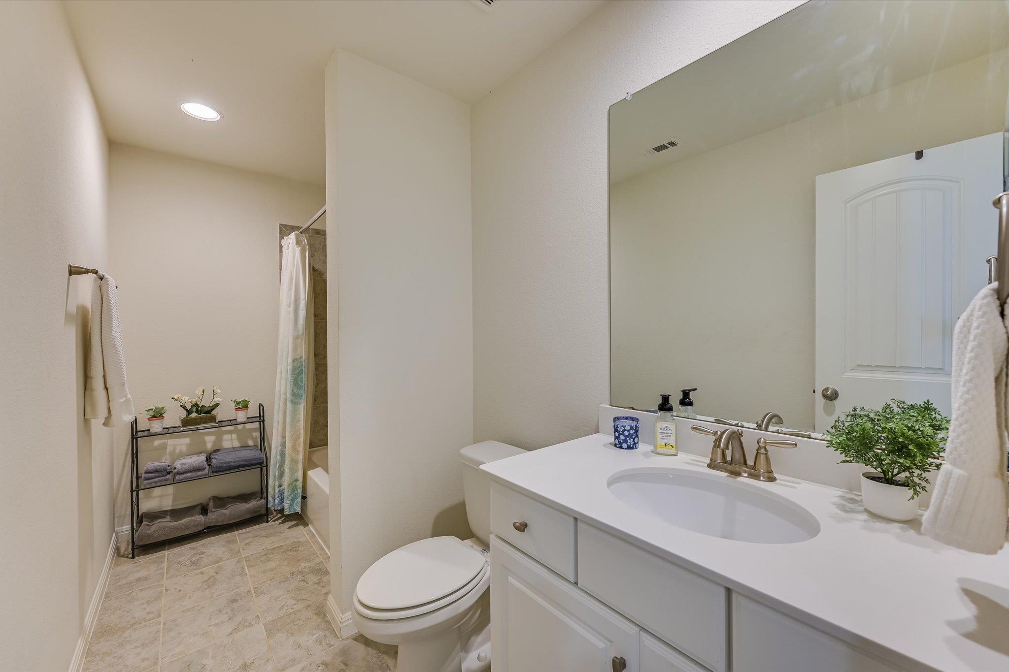 135  Tailwind Dr, photo 9