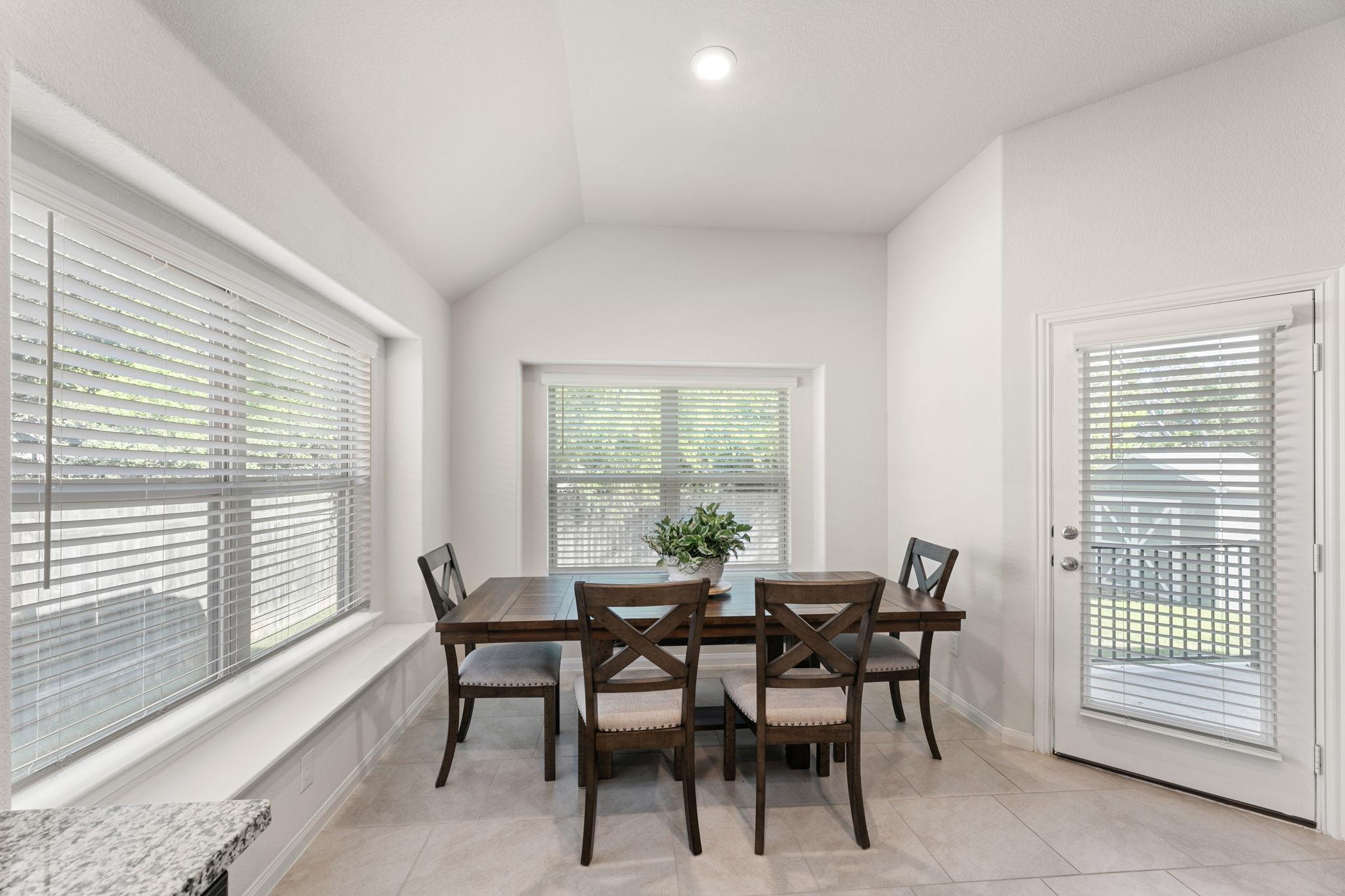 2233  Sauterne Dr, photo 11