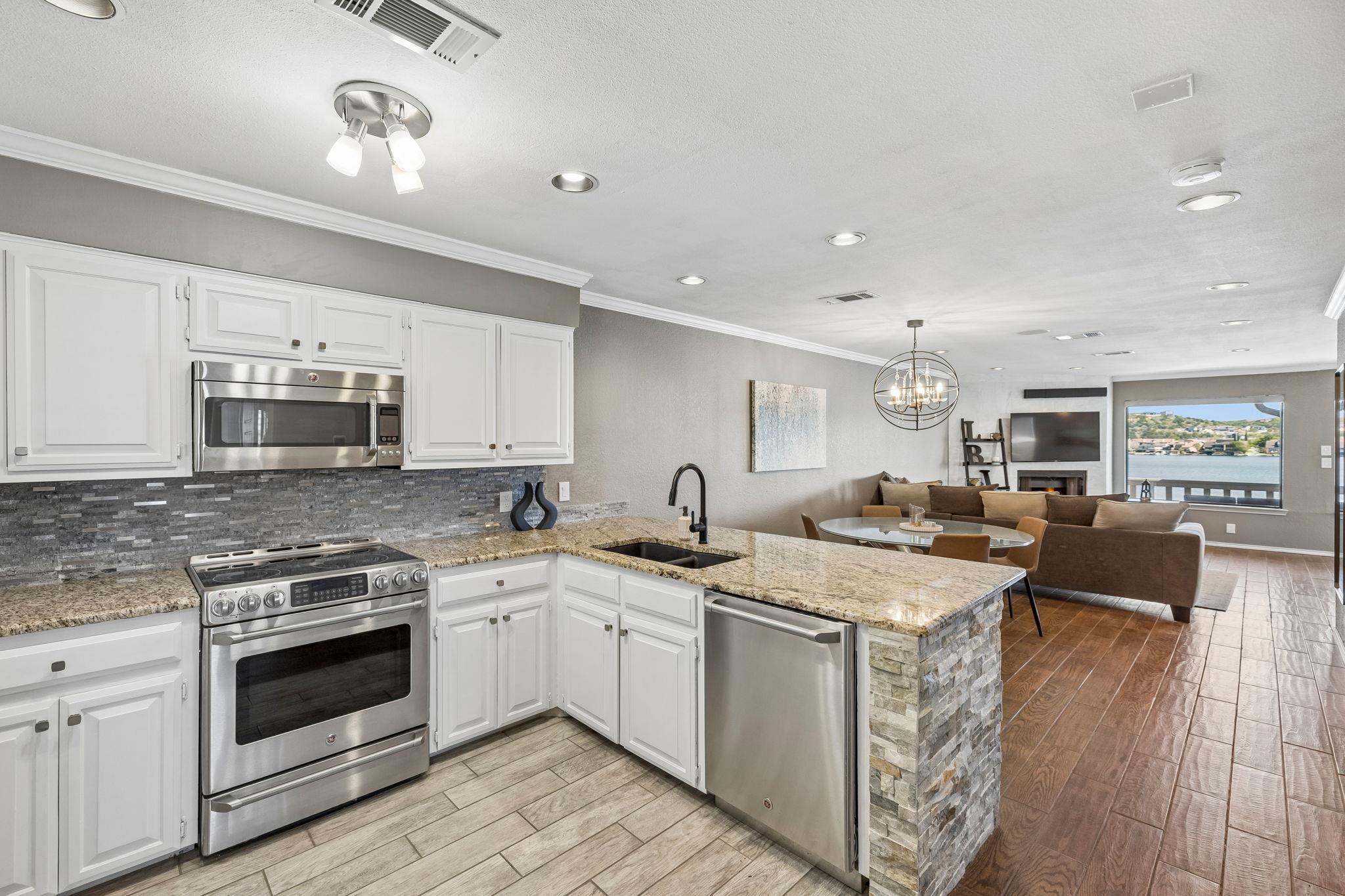 101  Island Dr, photo 12