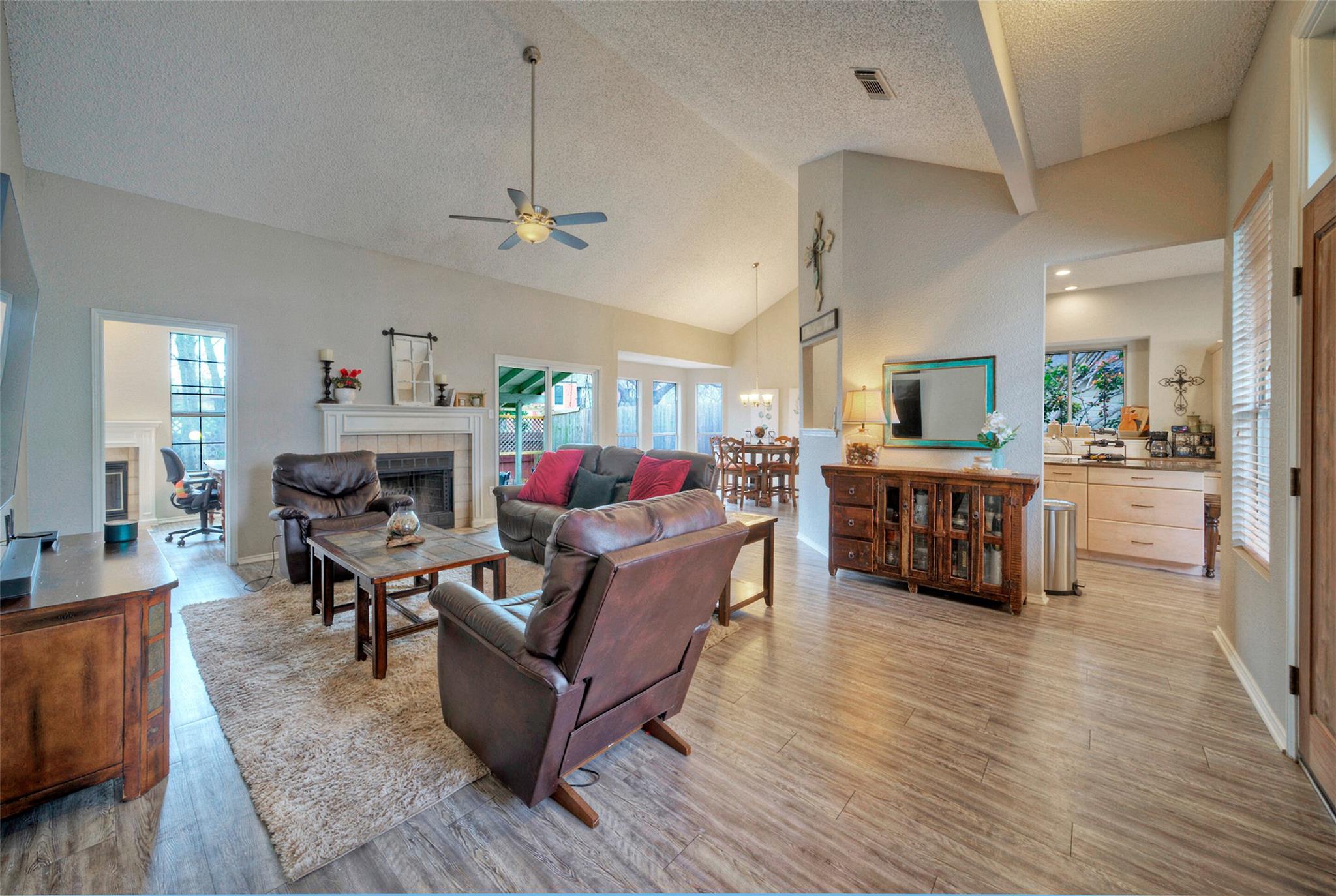 8105  Elkhorn Mountain Trl, photo 5