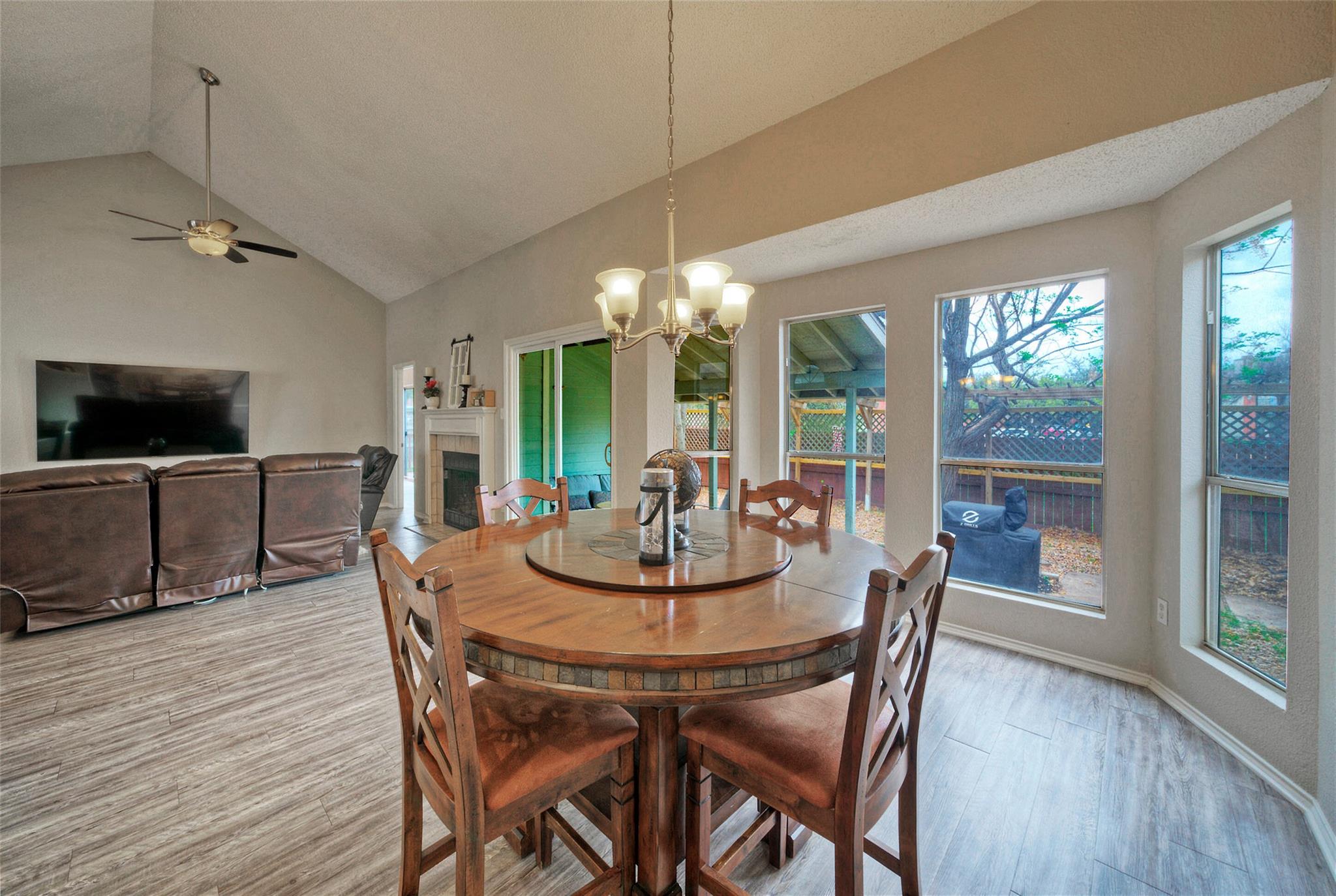 8105  Elkhorn Mountain Trl, photo 9