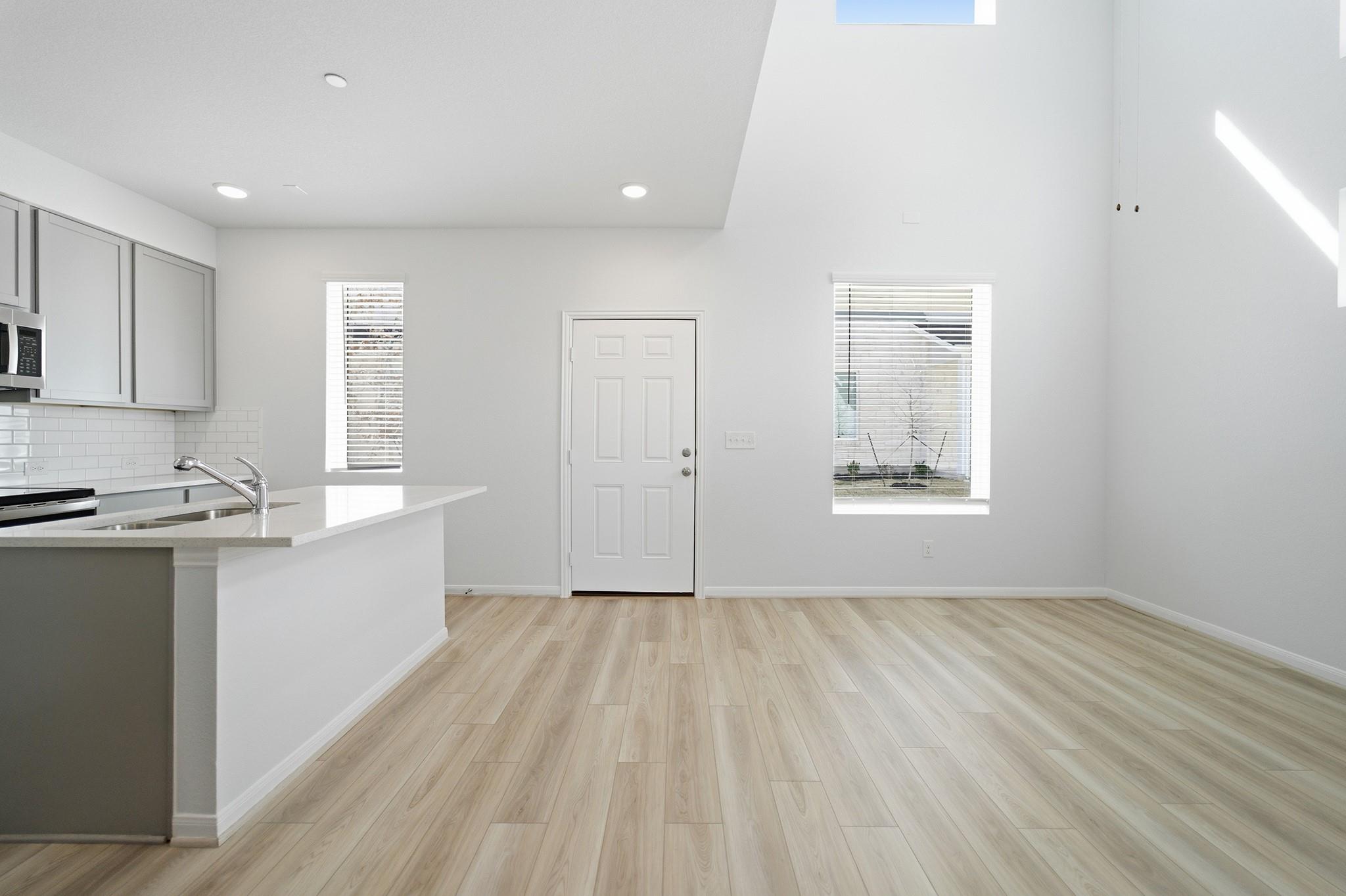 500 Municipal Dr #401 photo 3
