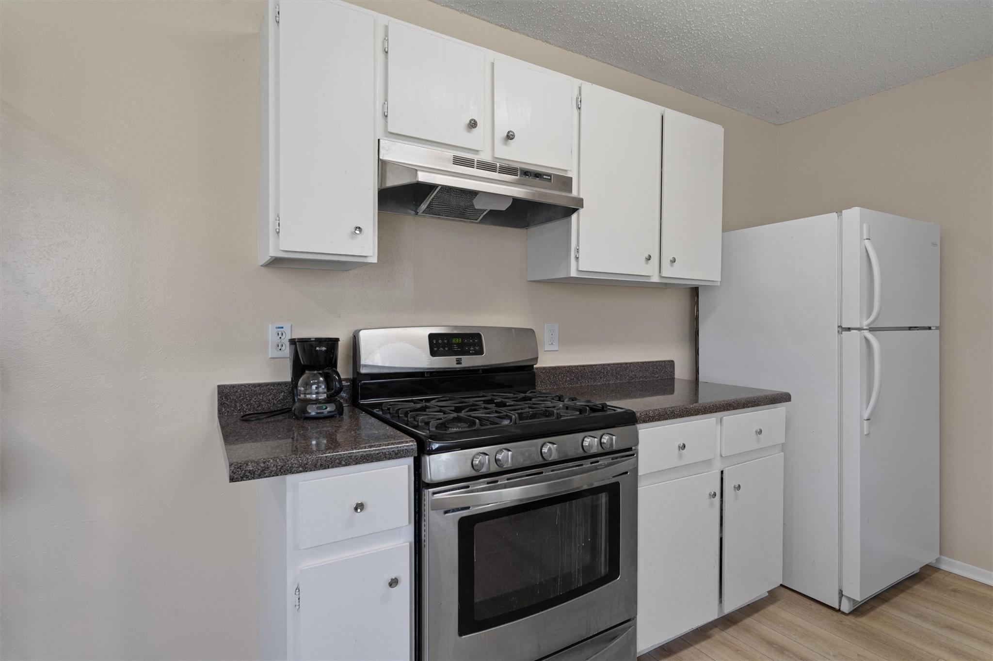 1403  Alma Dr, photo 12