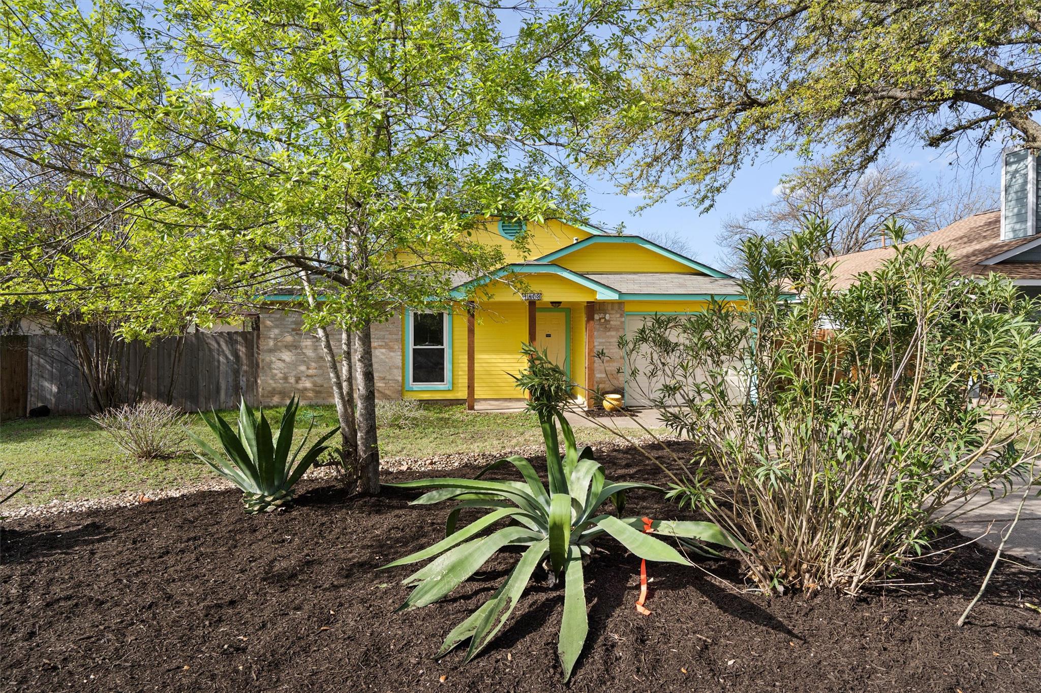 1403  Alma Dr, photo 3