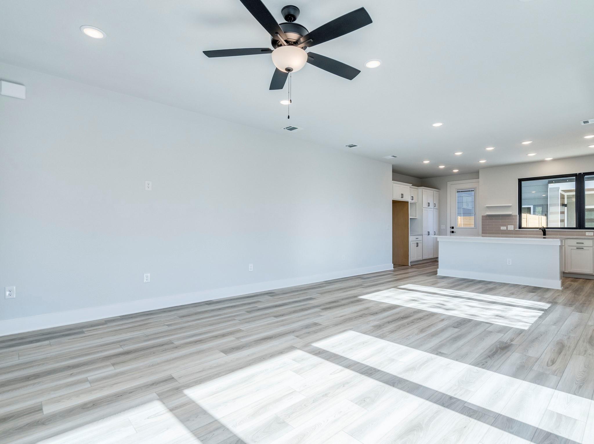 206 E Wonsley Dr  #1, photo 8