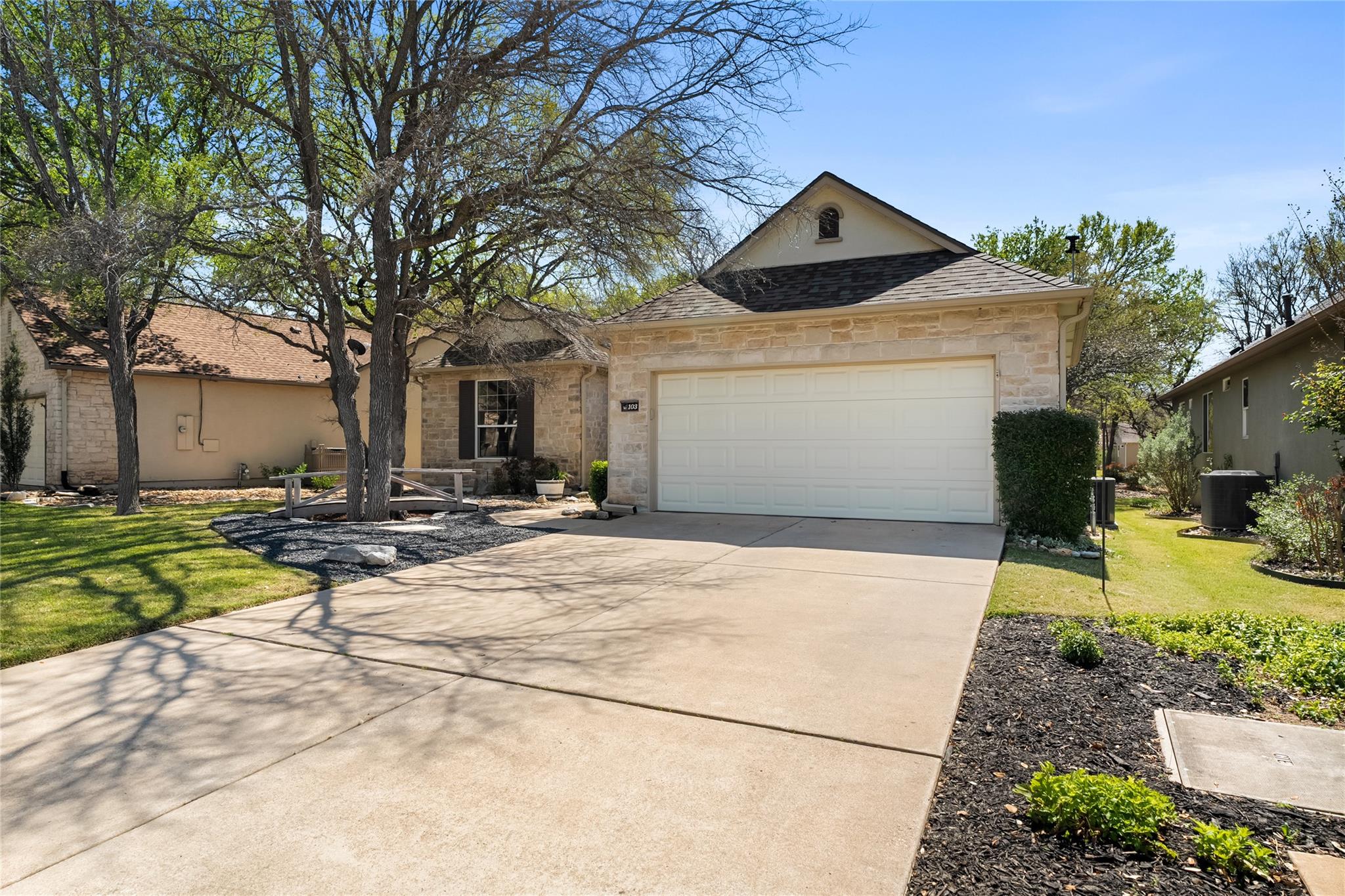 103  Harness Ln, photo 4