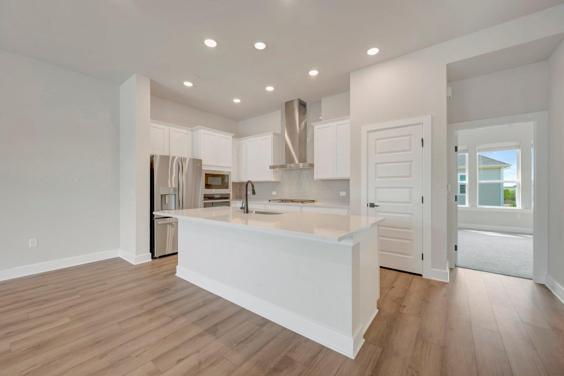 1017  Brickell Loop, photo 7