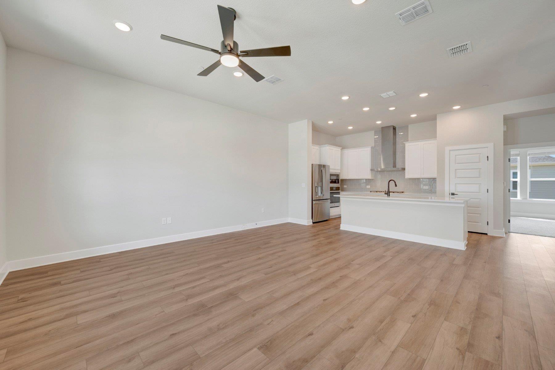 1017  Brickell Loop, photo 10