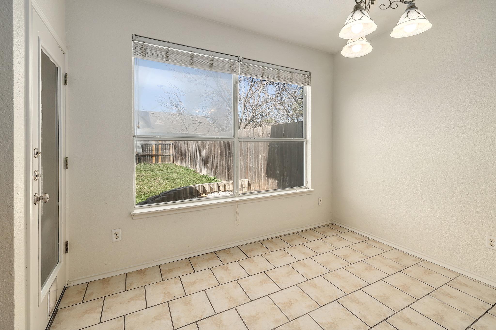 108  Prairie Springs Cv, photo 7