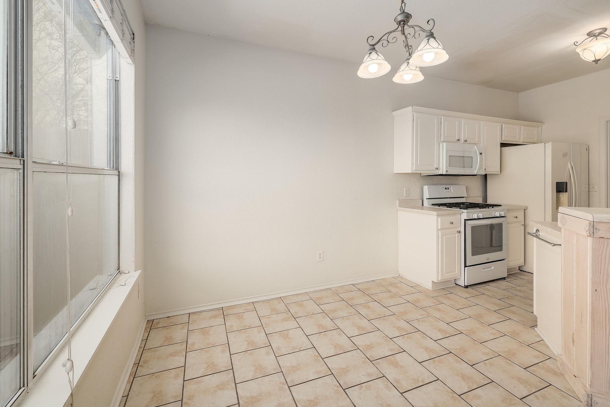 108  Prairie Springs Cv, photo 8