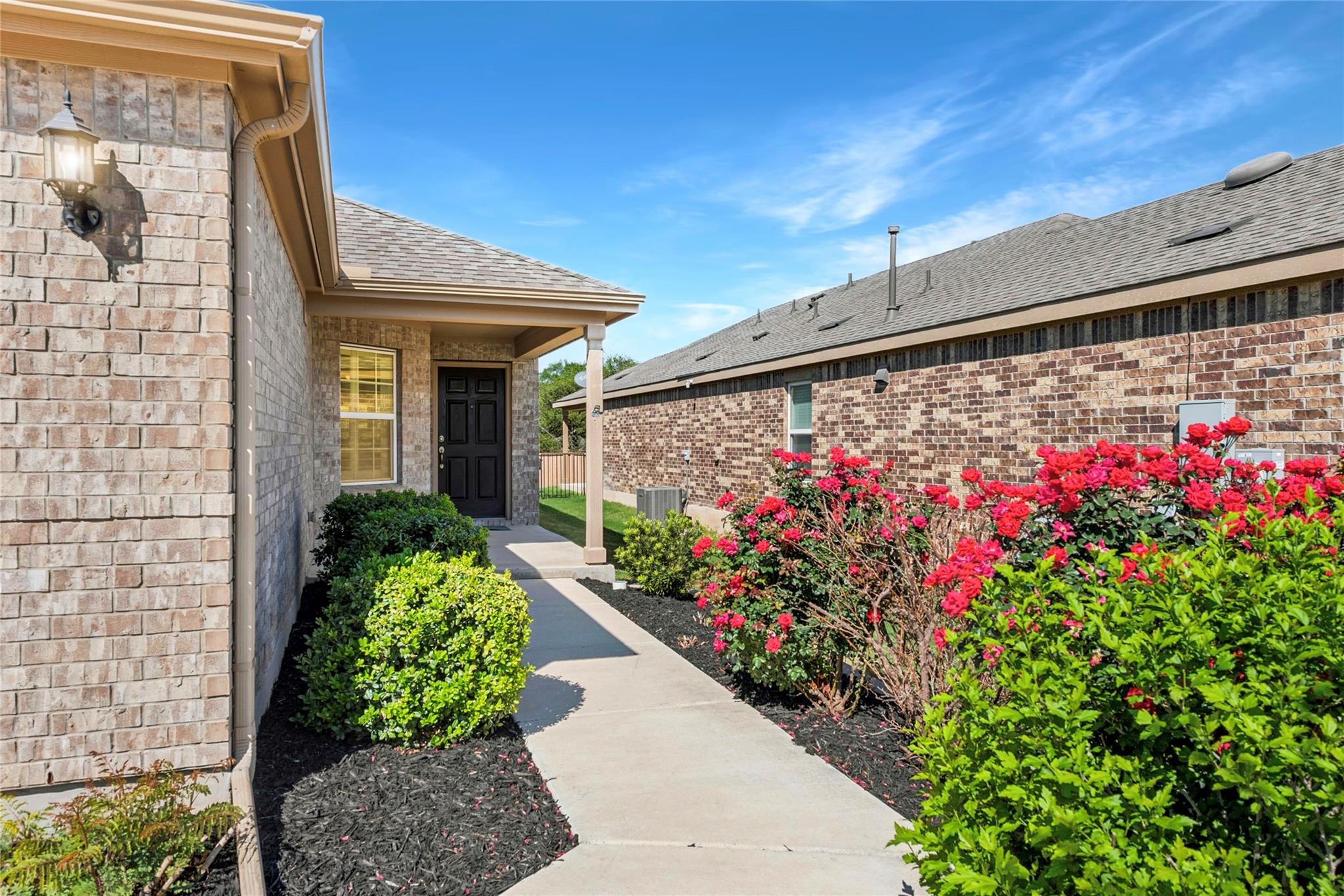 517  Rockport St, photo 3