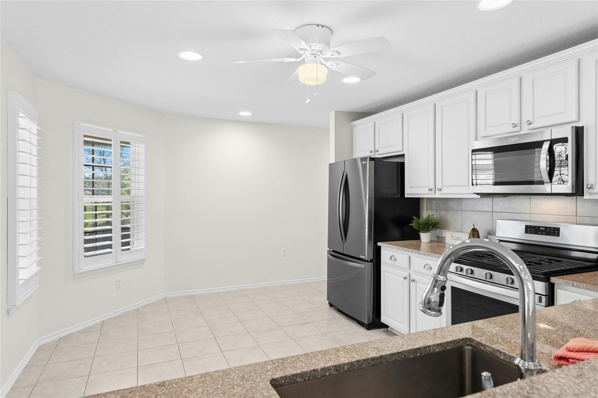 517  Rockport St, photo 9