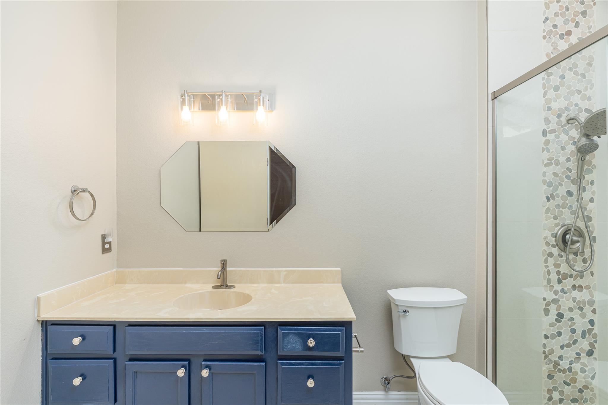516  Texas Dr, photo 9