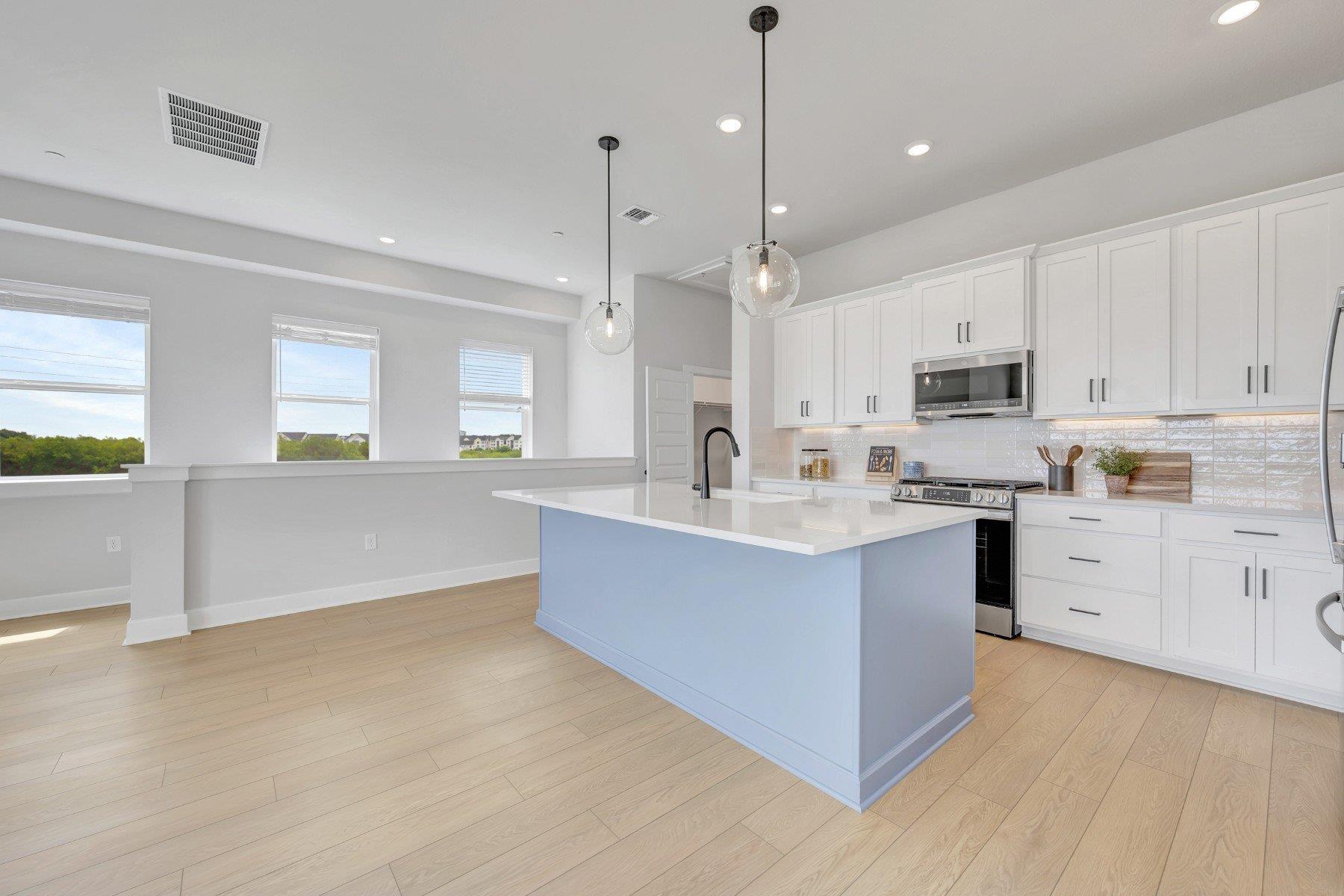5610  Forks Rd, photo 8