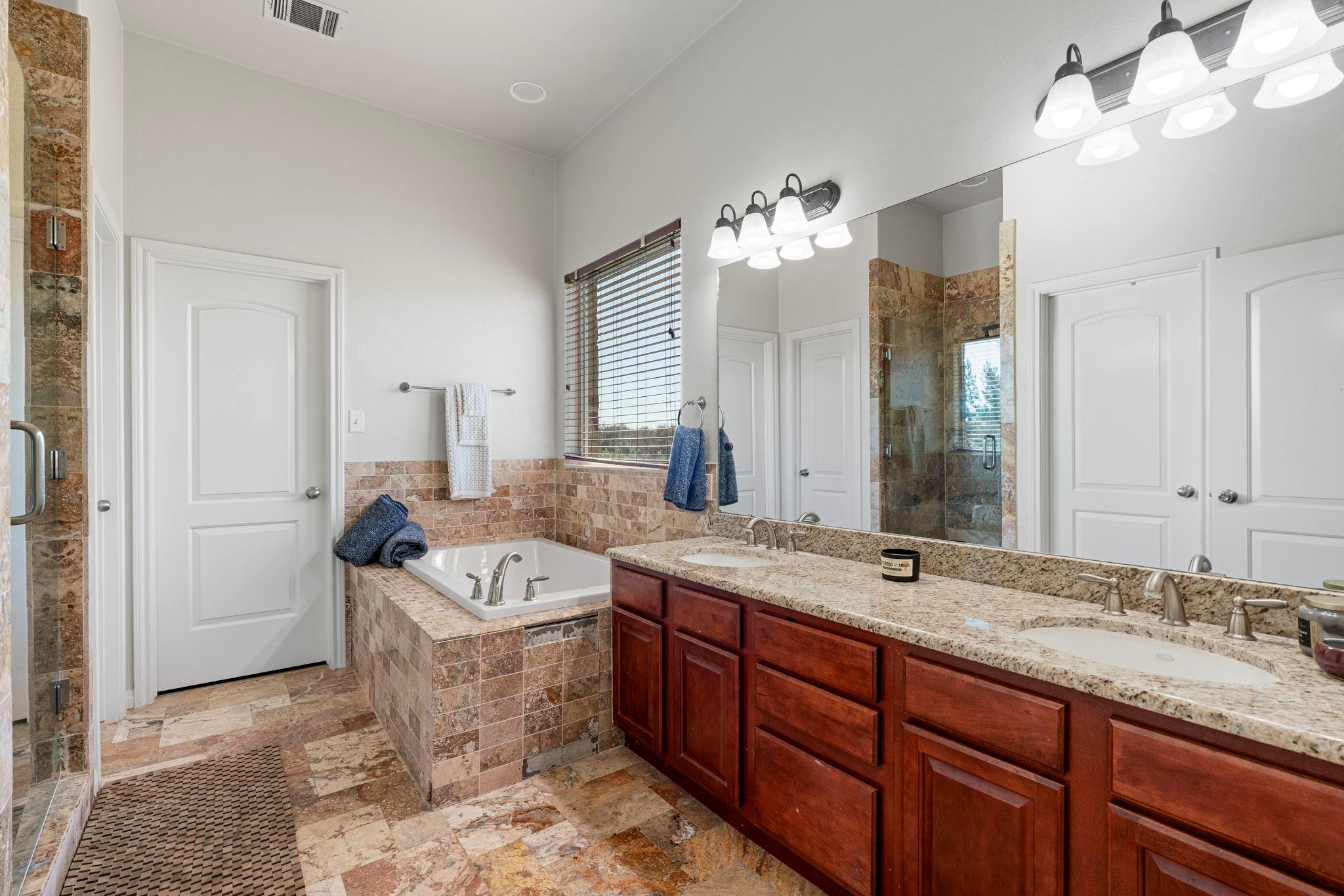 463  Beauchamp Rd, photo 9