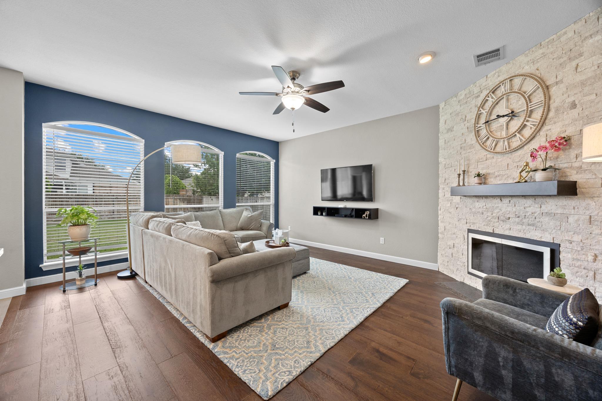 3512  Endless Shore Dr, photo 4