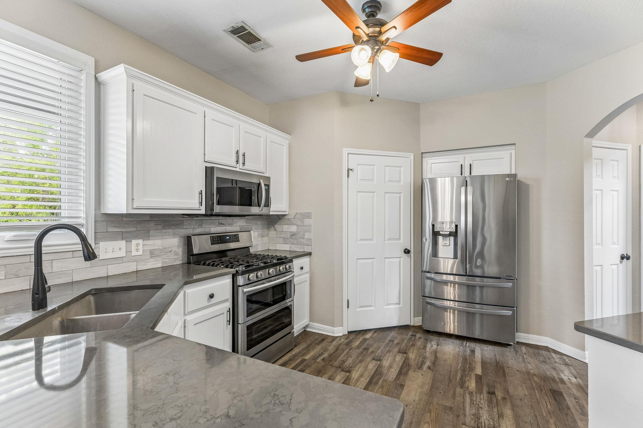 205  Morningside Cir, photo 10