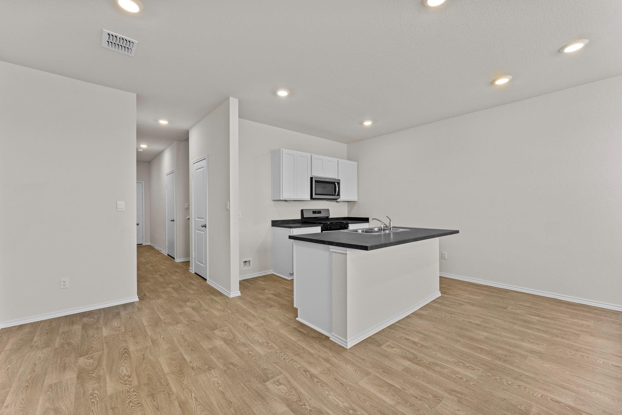 132 Kendall Ln photo 6