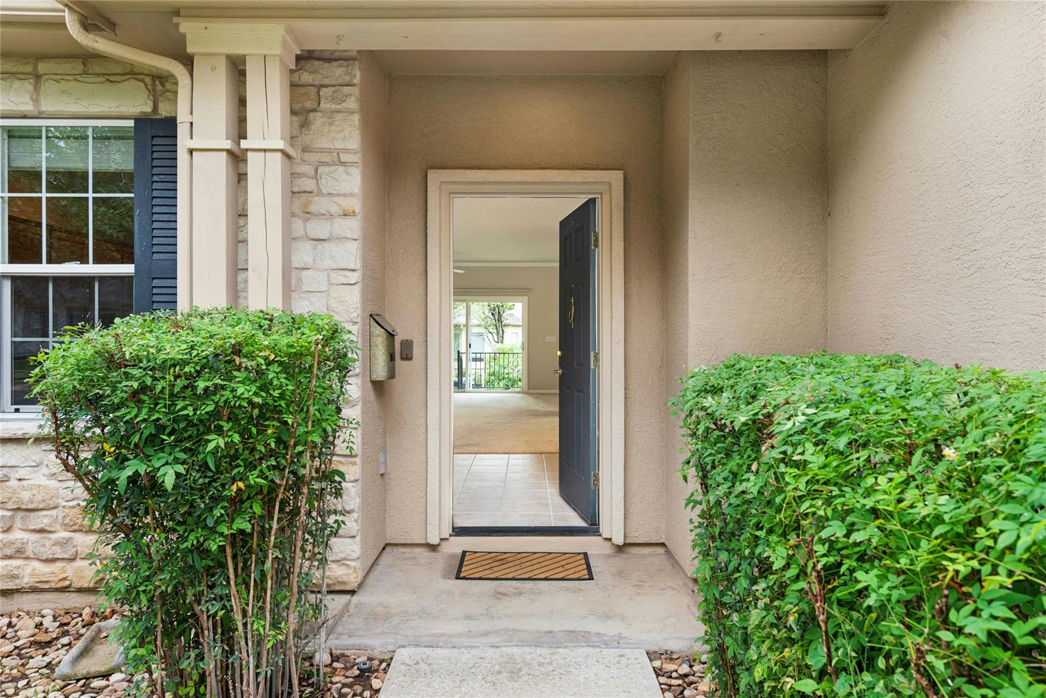402  Colorado River Rd, photo 4