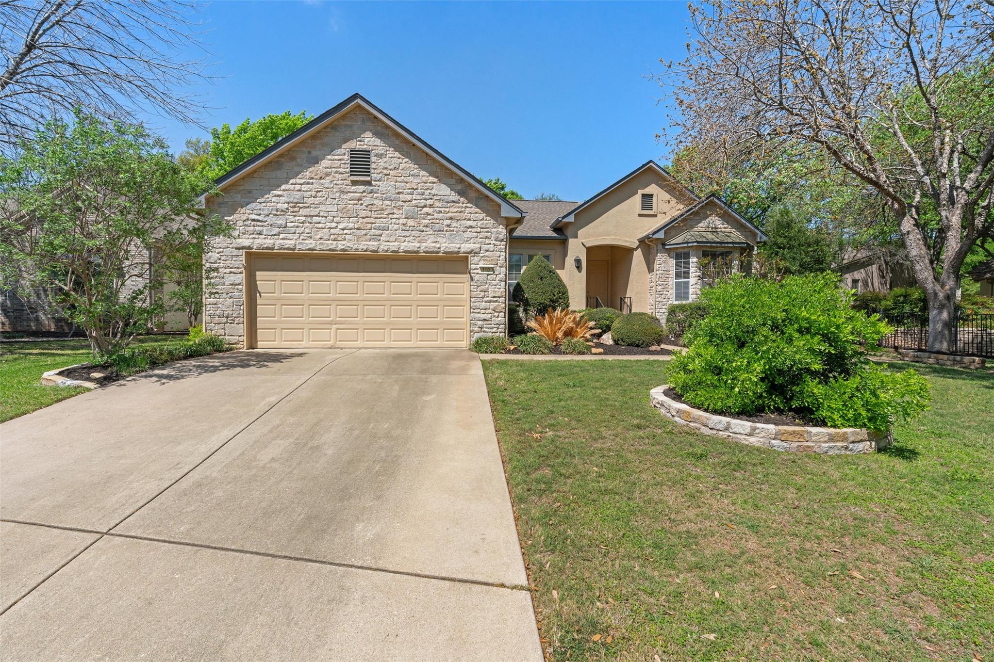 110  Persimmon Ln, photo 2