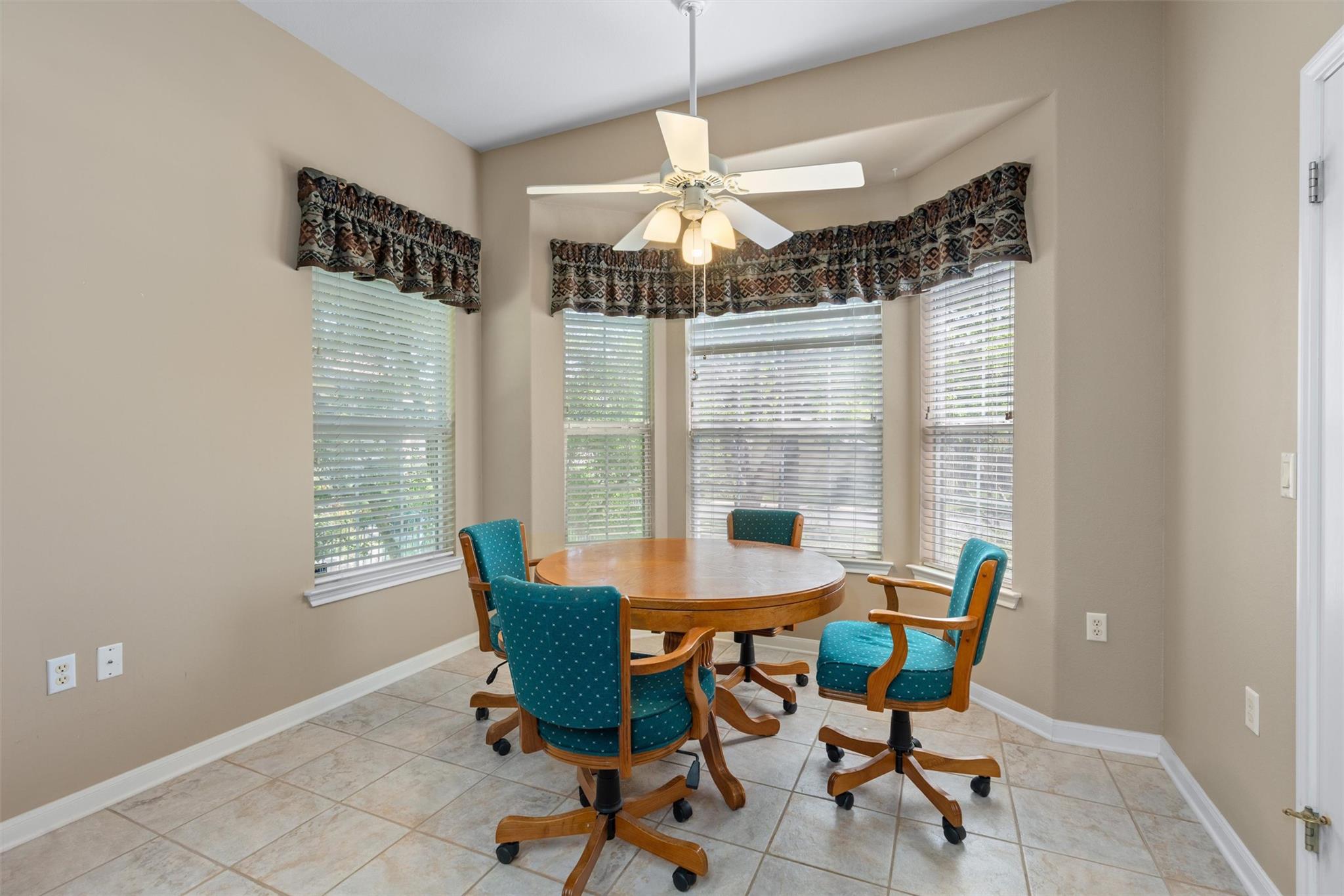 110  Persimmon Ln, photo 12