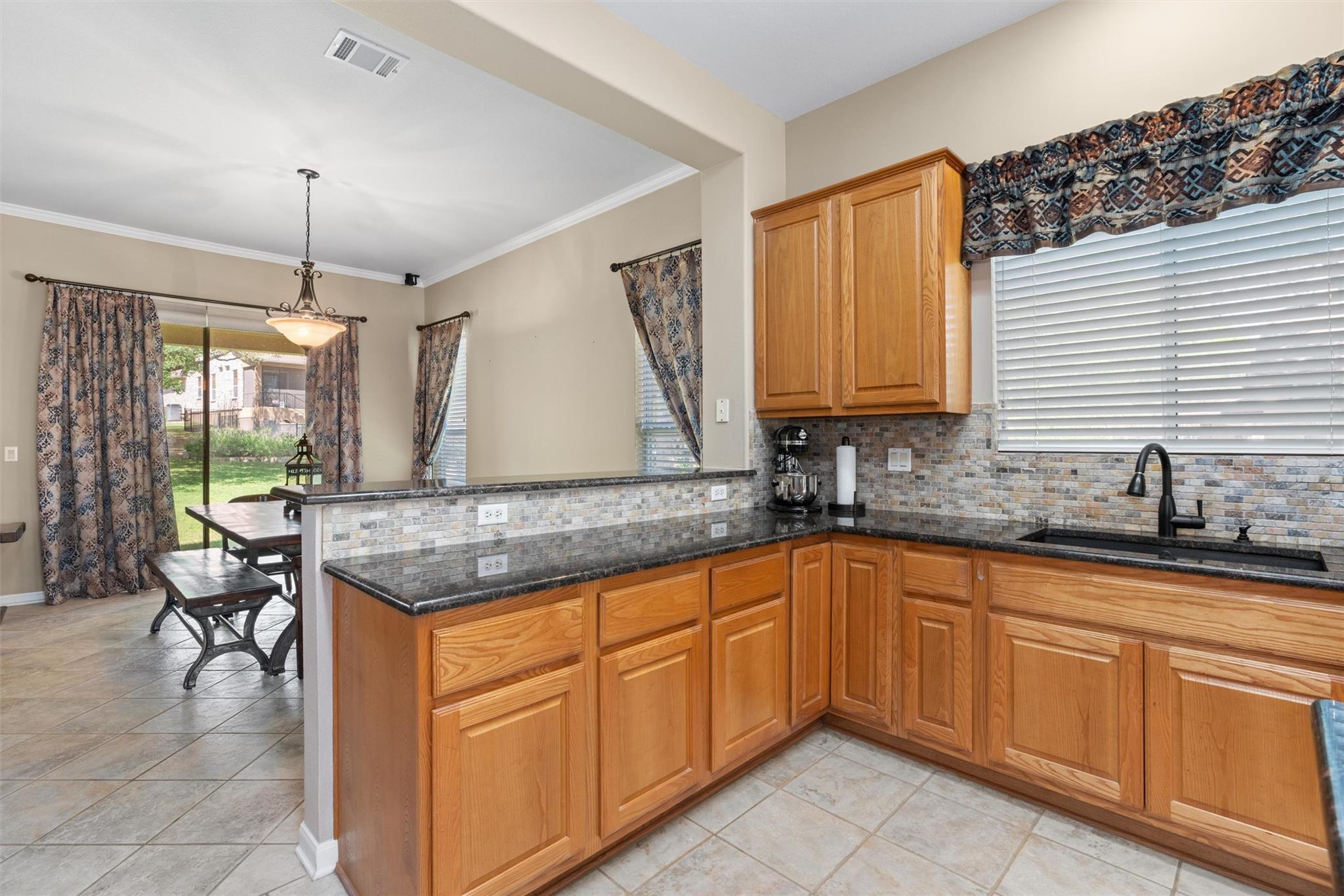 110  Persimmon Ln, photo 9