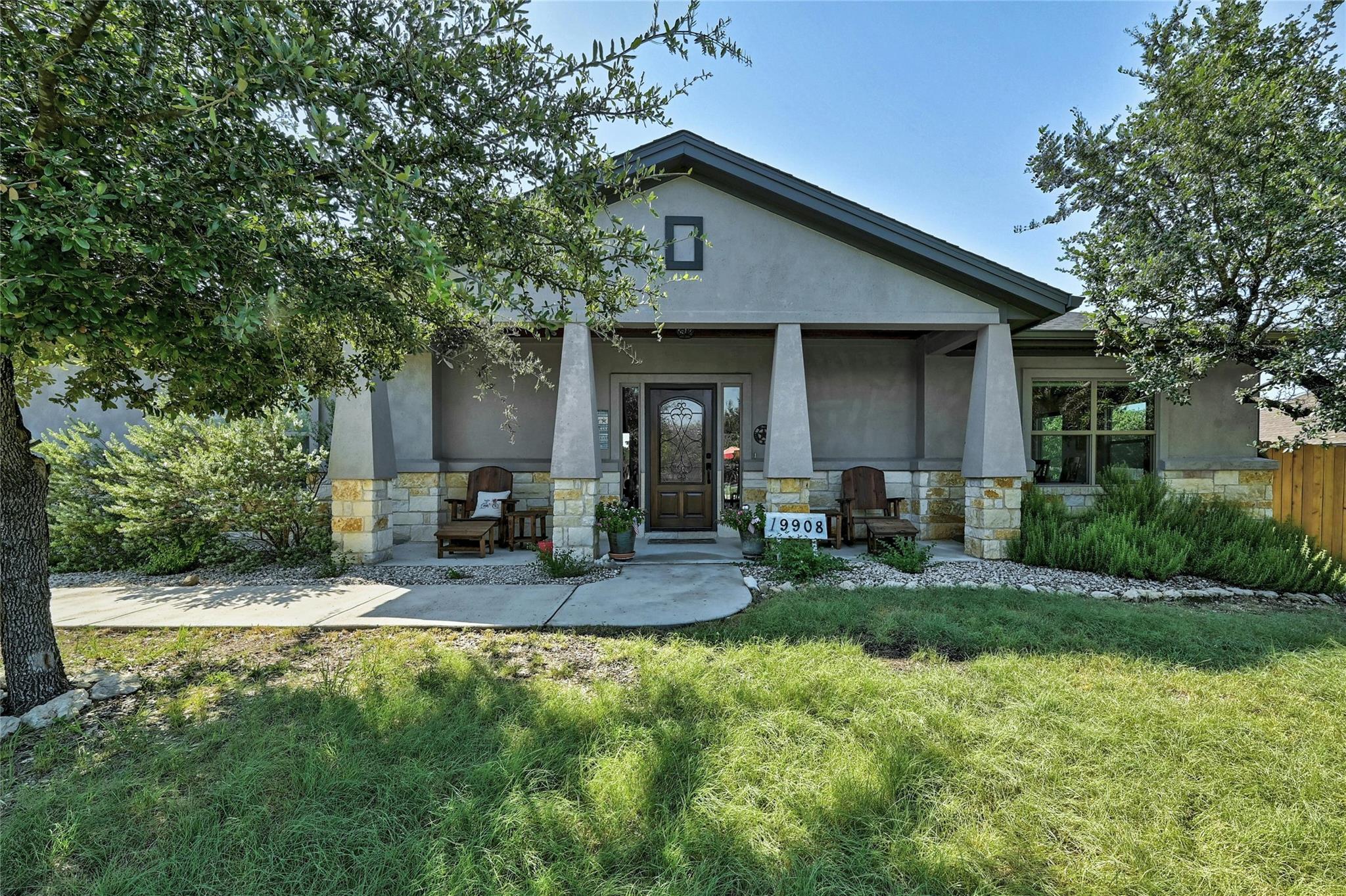 19908  Victoria Chase Rd, photo 3