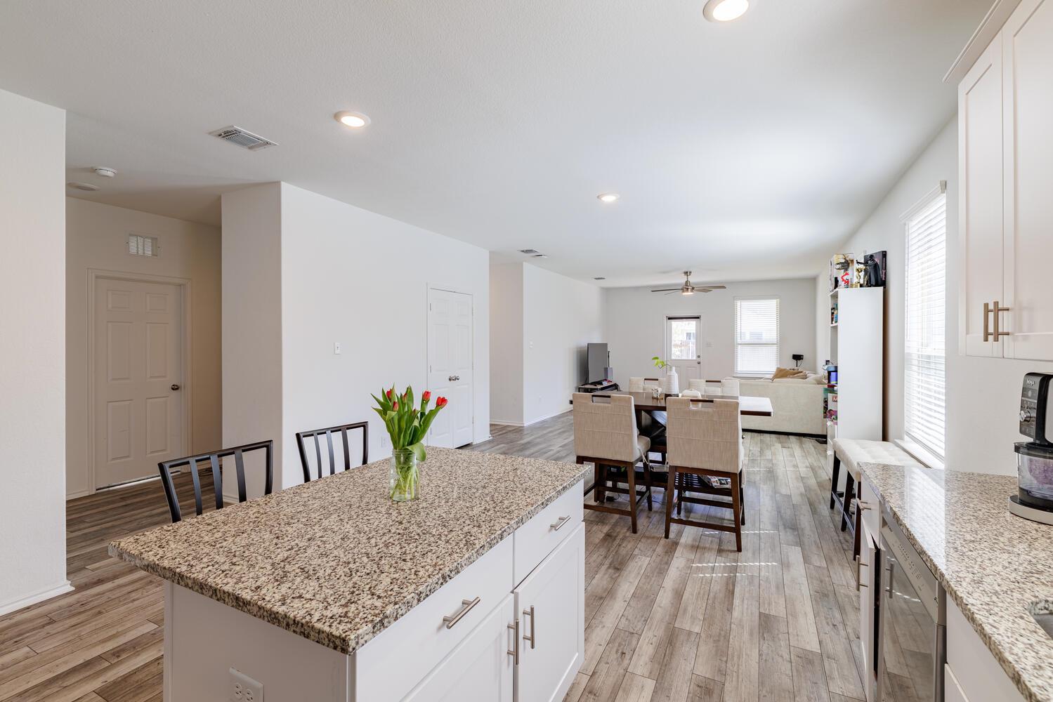1620  Holly Lake Dr, photo 8