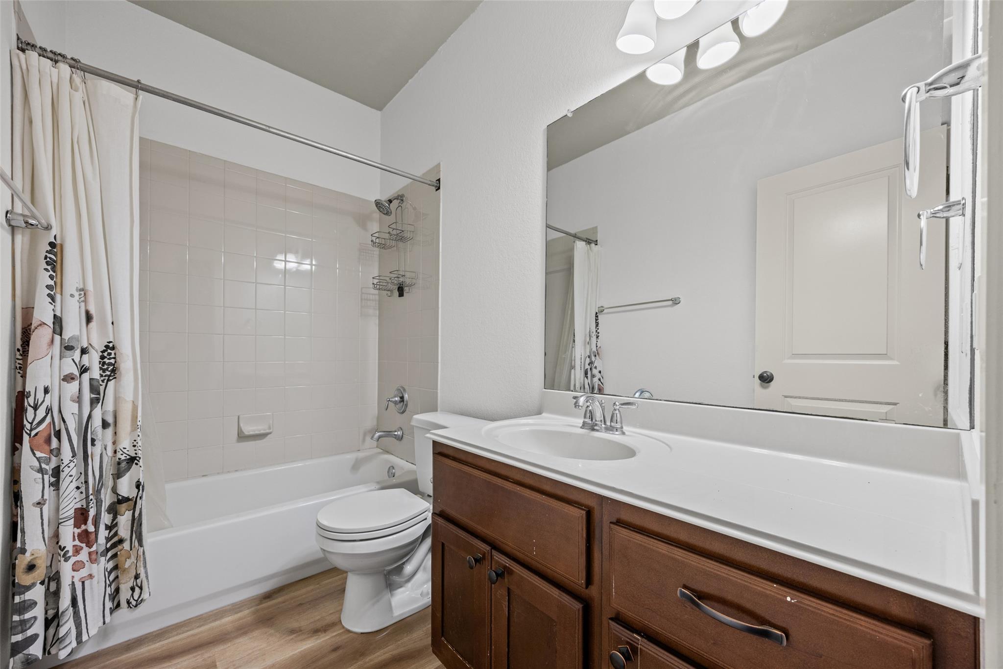 331  Rosemary Holw, photo 10
