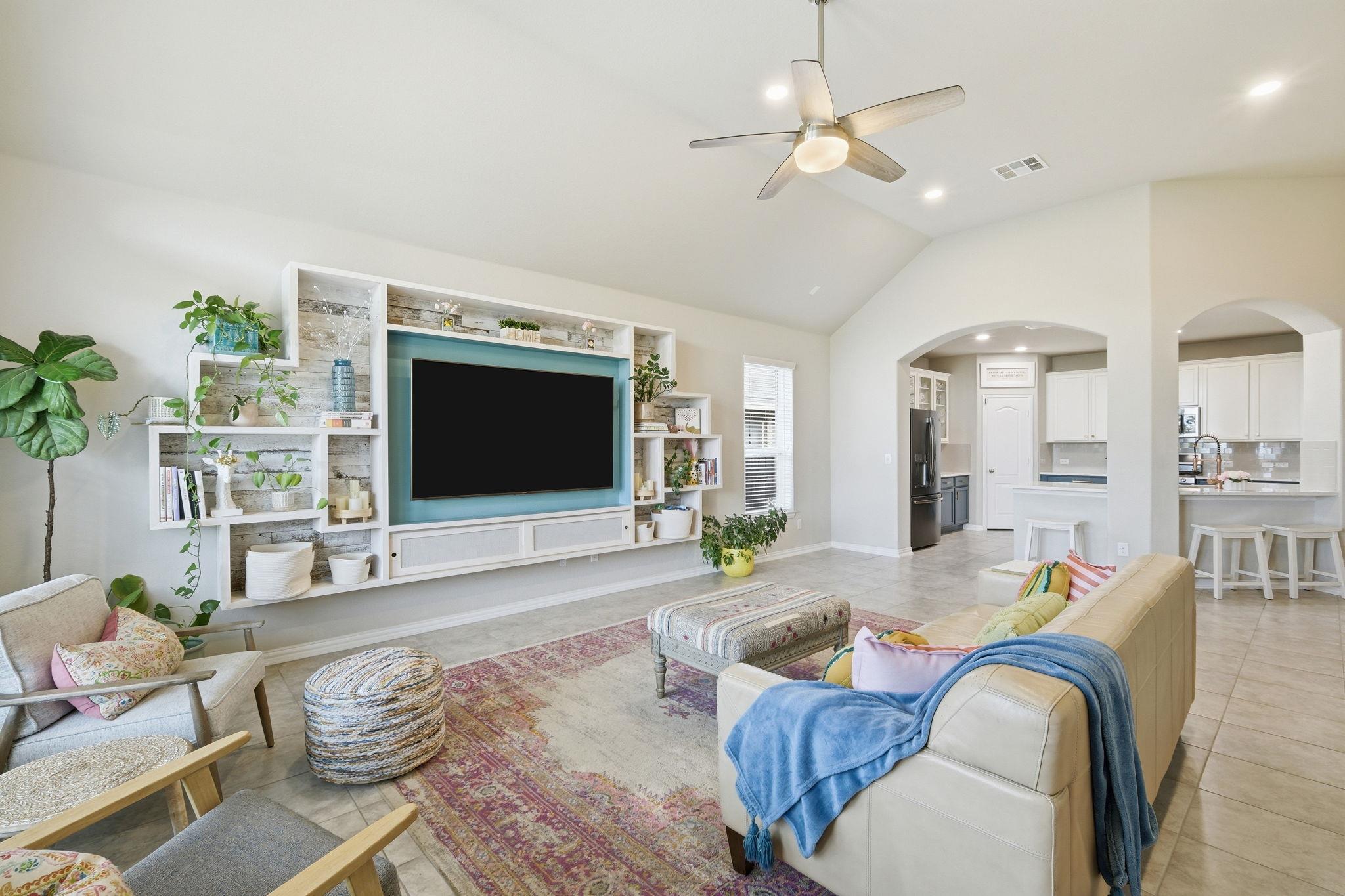 1001  Swan Flower St, photo 12