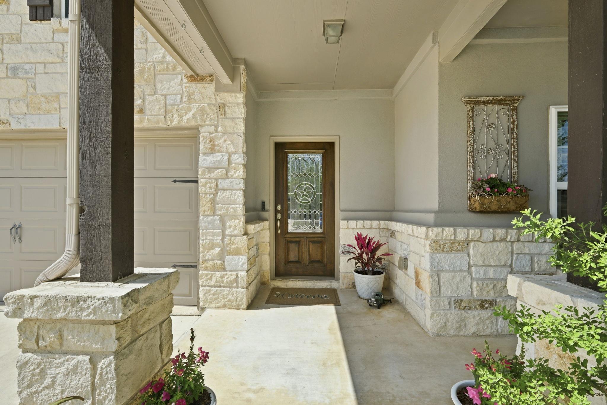 1001  Swan Flower St, photo 3