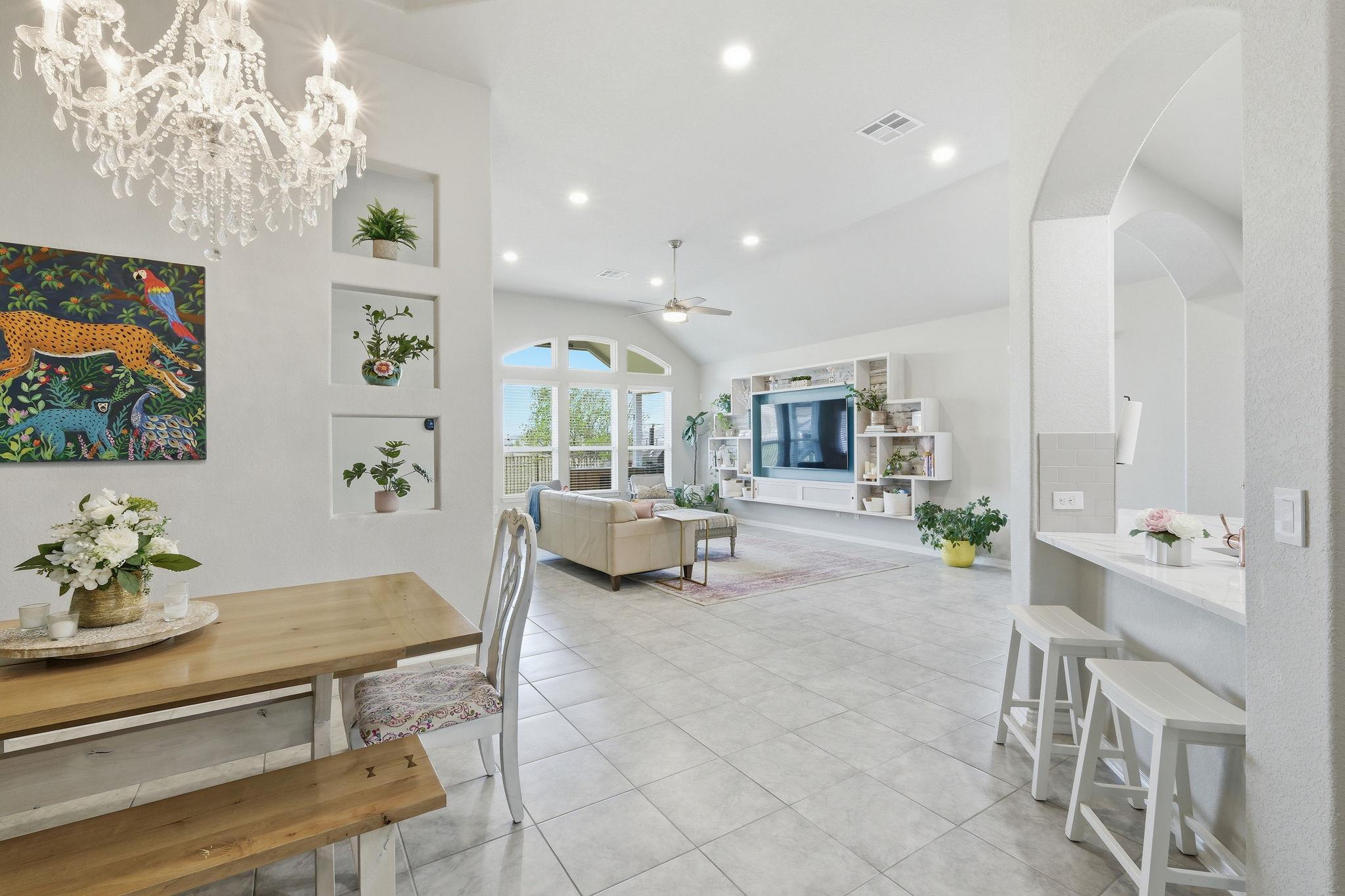 1001  Swan Flower St, photo 10