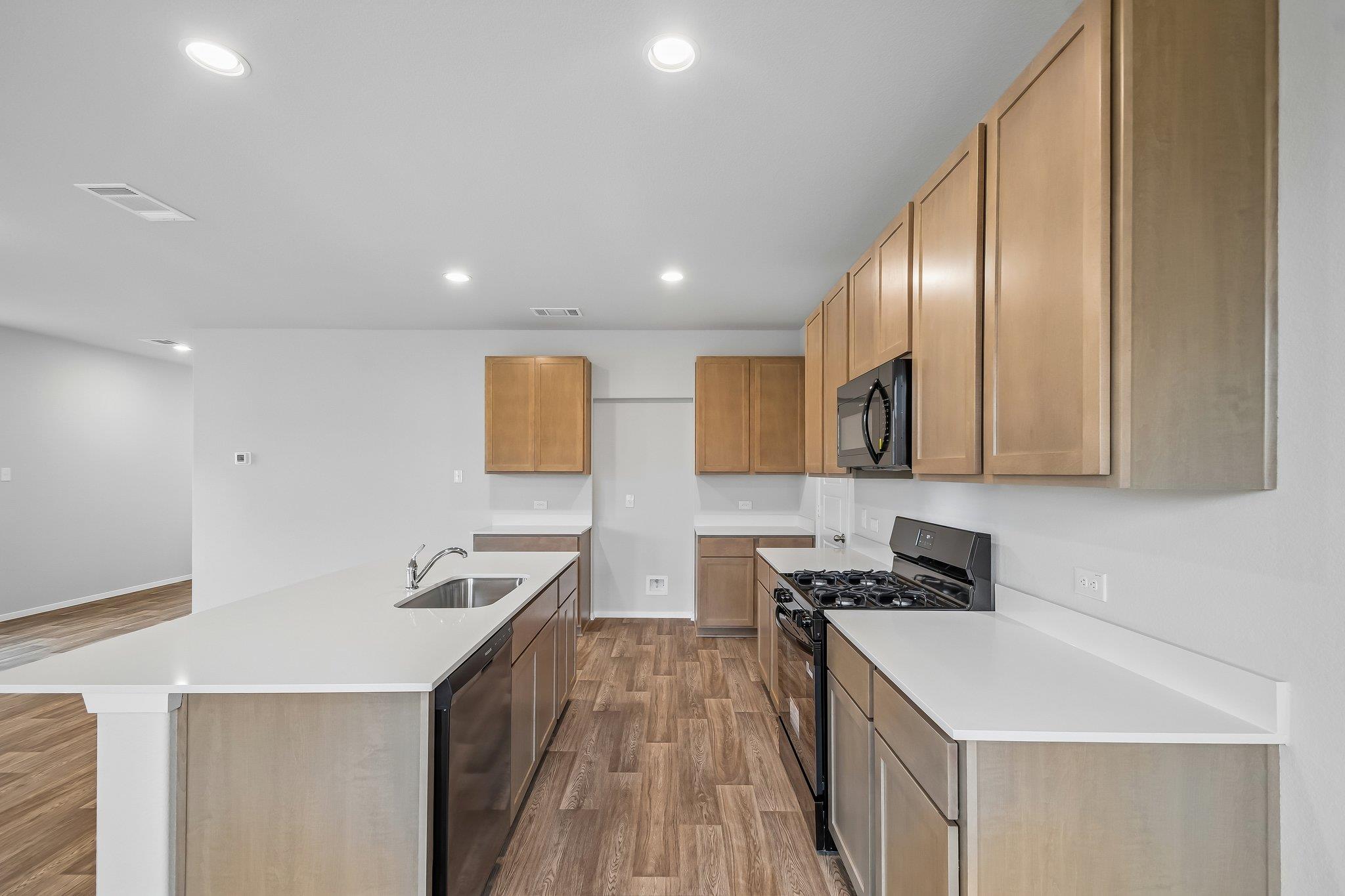 383  Jade St, photo 7