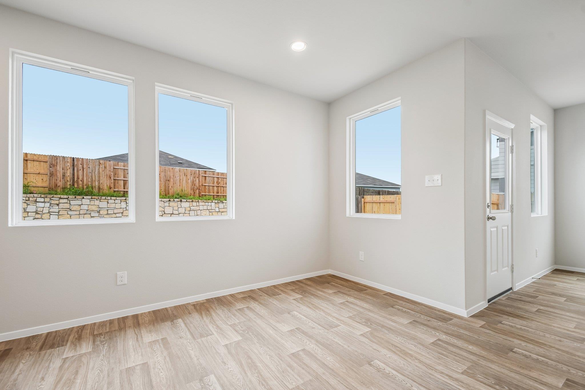 383  Jade St, photo 10