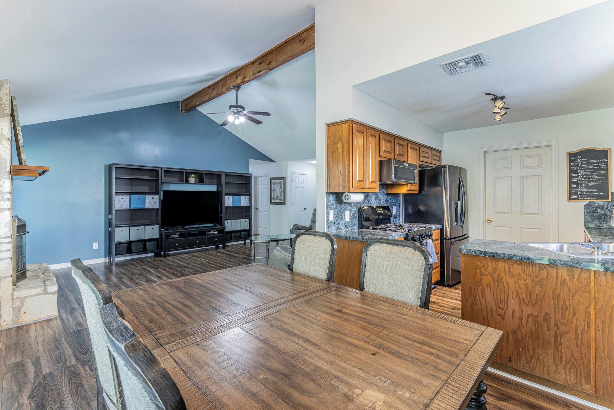 2402  Susan Ln, photo 8