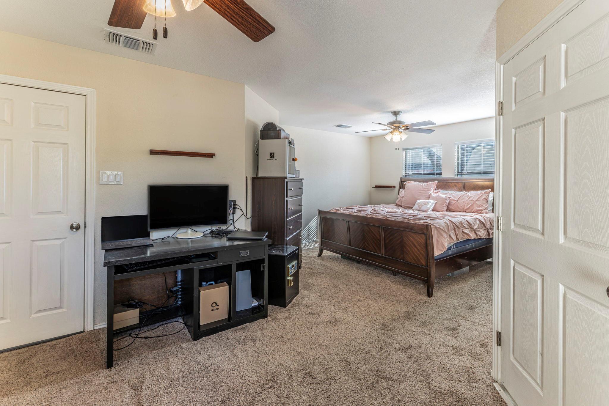 2402  Susan Ln, photo 9