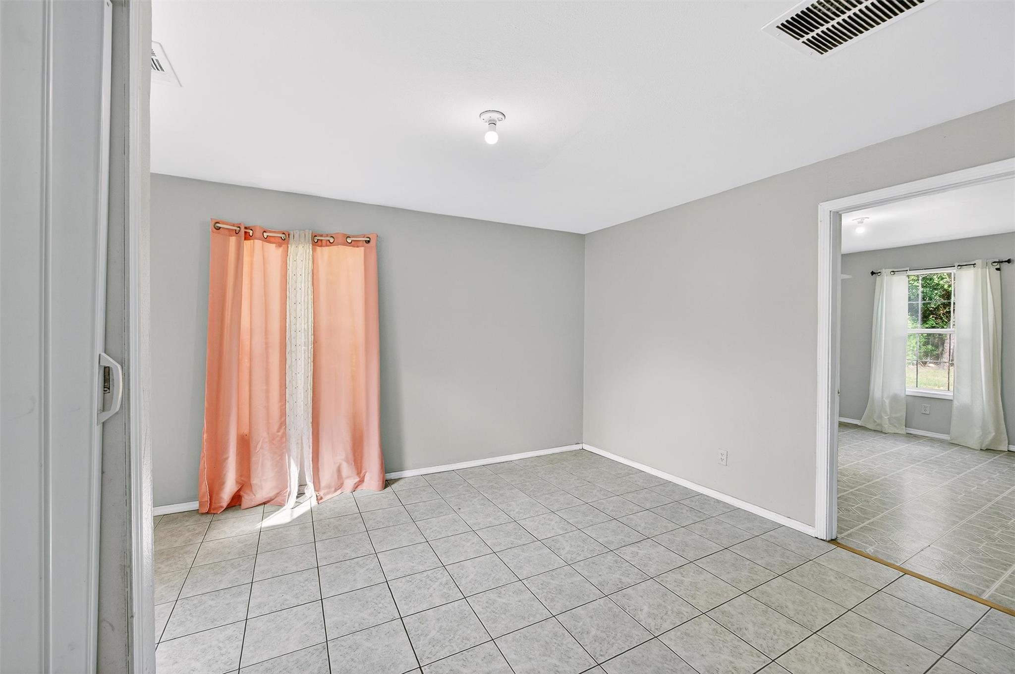 204  Taylor St, photo 11