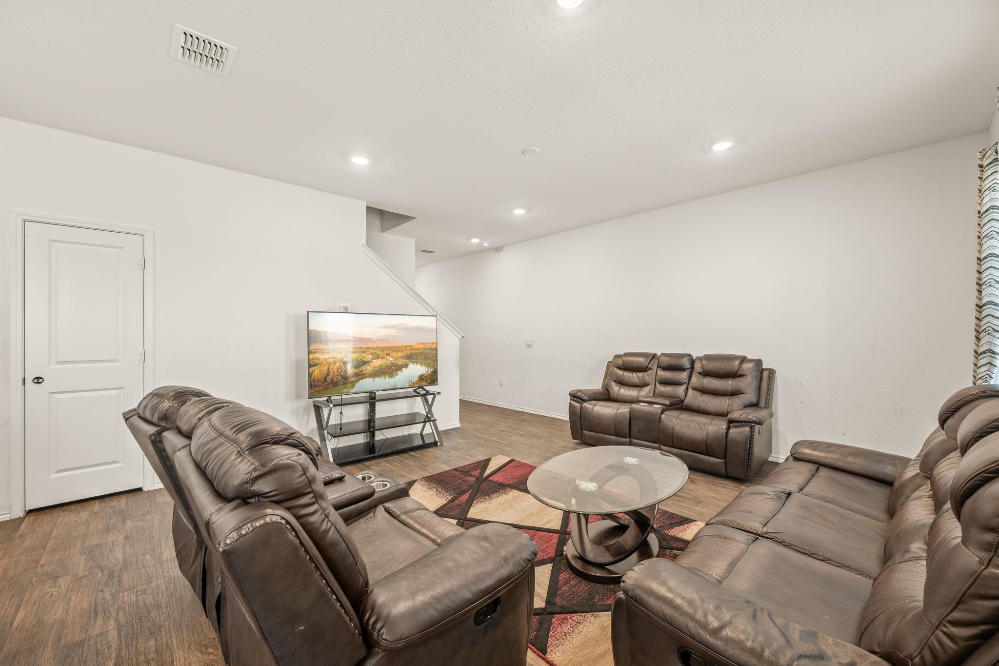 18616-A  Cremello Dr, photo 6