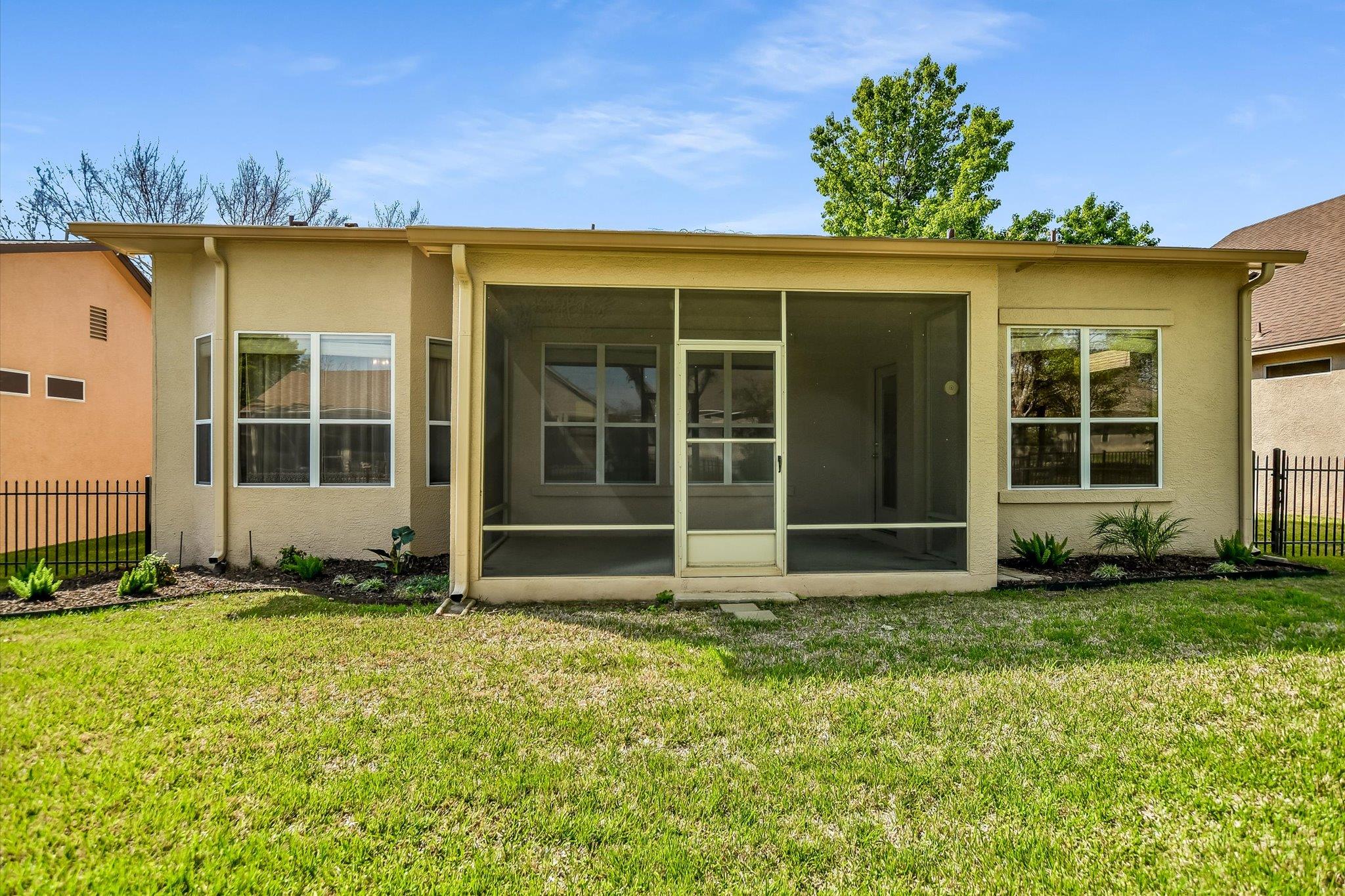 112  Bluebell Dr, photo 4