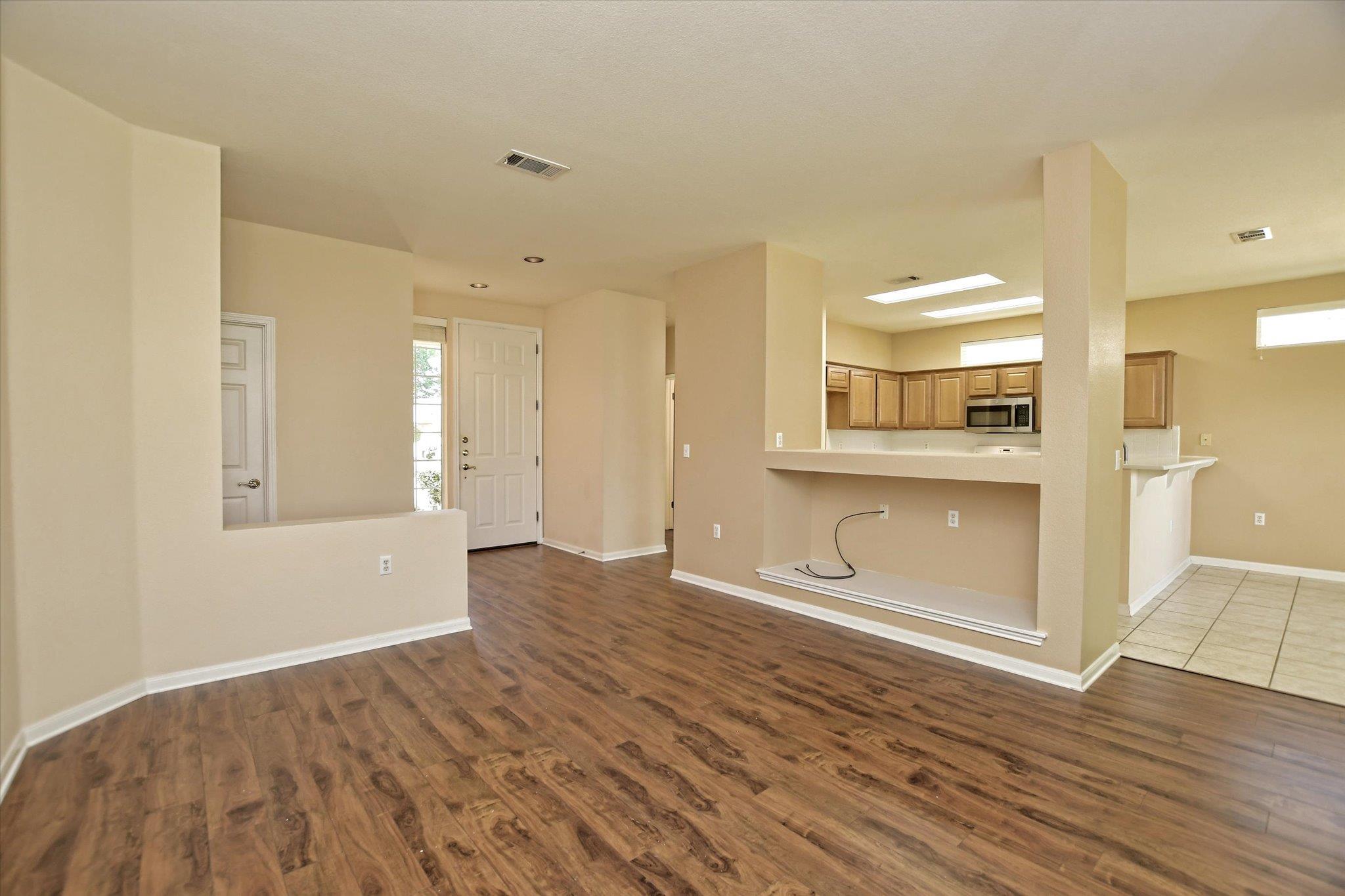 112  Bluebell Dr, photo 8