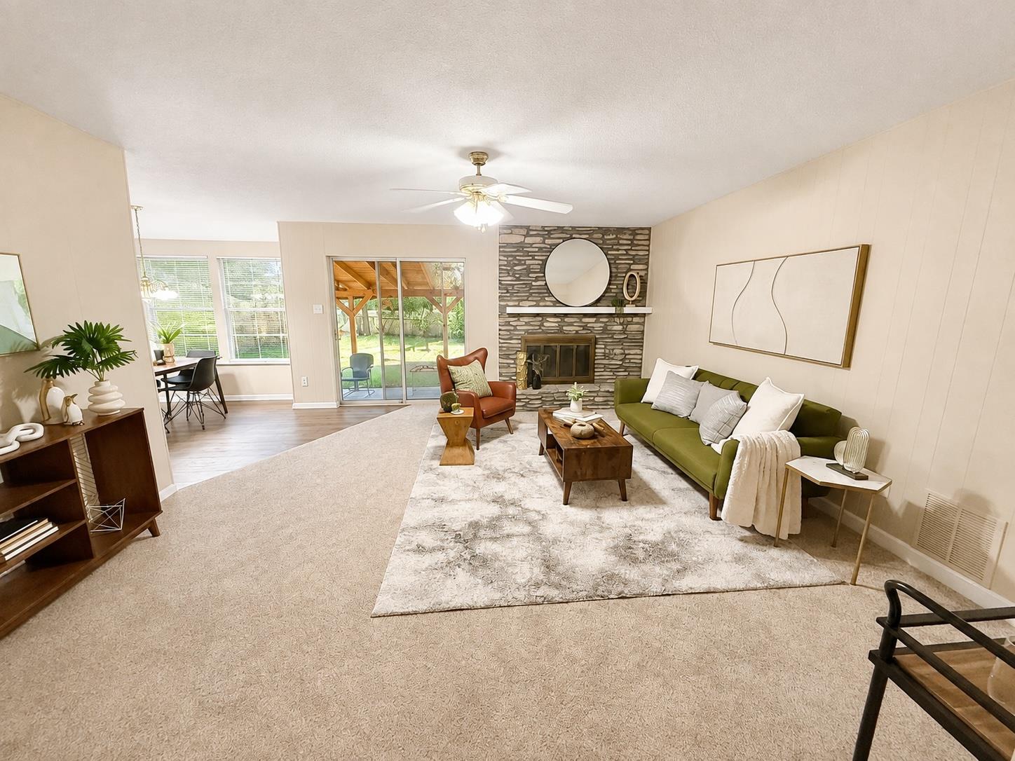 1000  Hollybluff St, photo 2