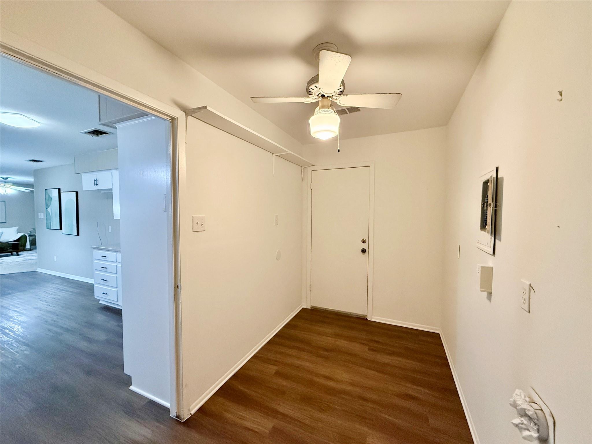 1000  Hollybluff St, photo 7